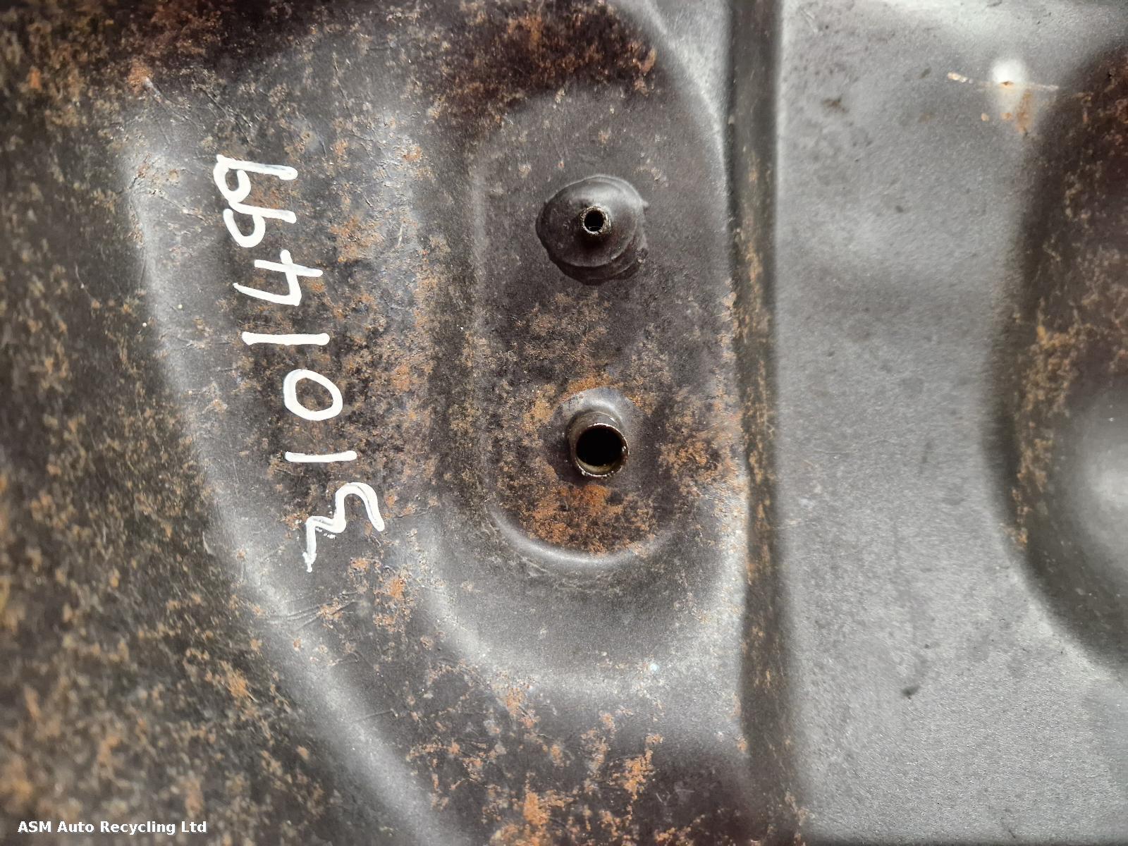 View Auto part Fuel Tank Honda Cbf 600 2005