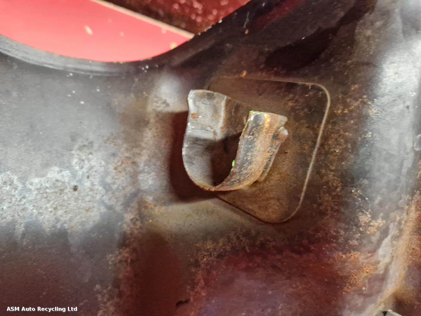 View Auto part Fuel Tank Honda Cbf 600 2005