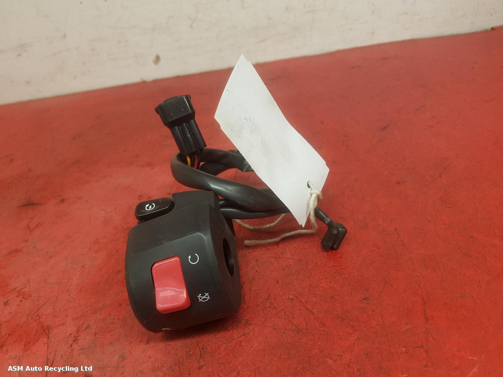 View Auto part RH Switch Gear Kawasaki Kle 650 Versys 2020