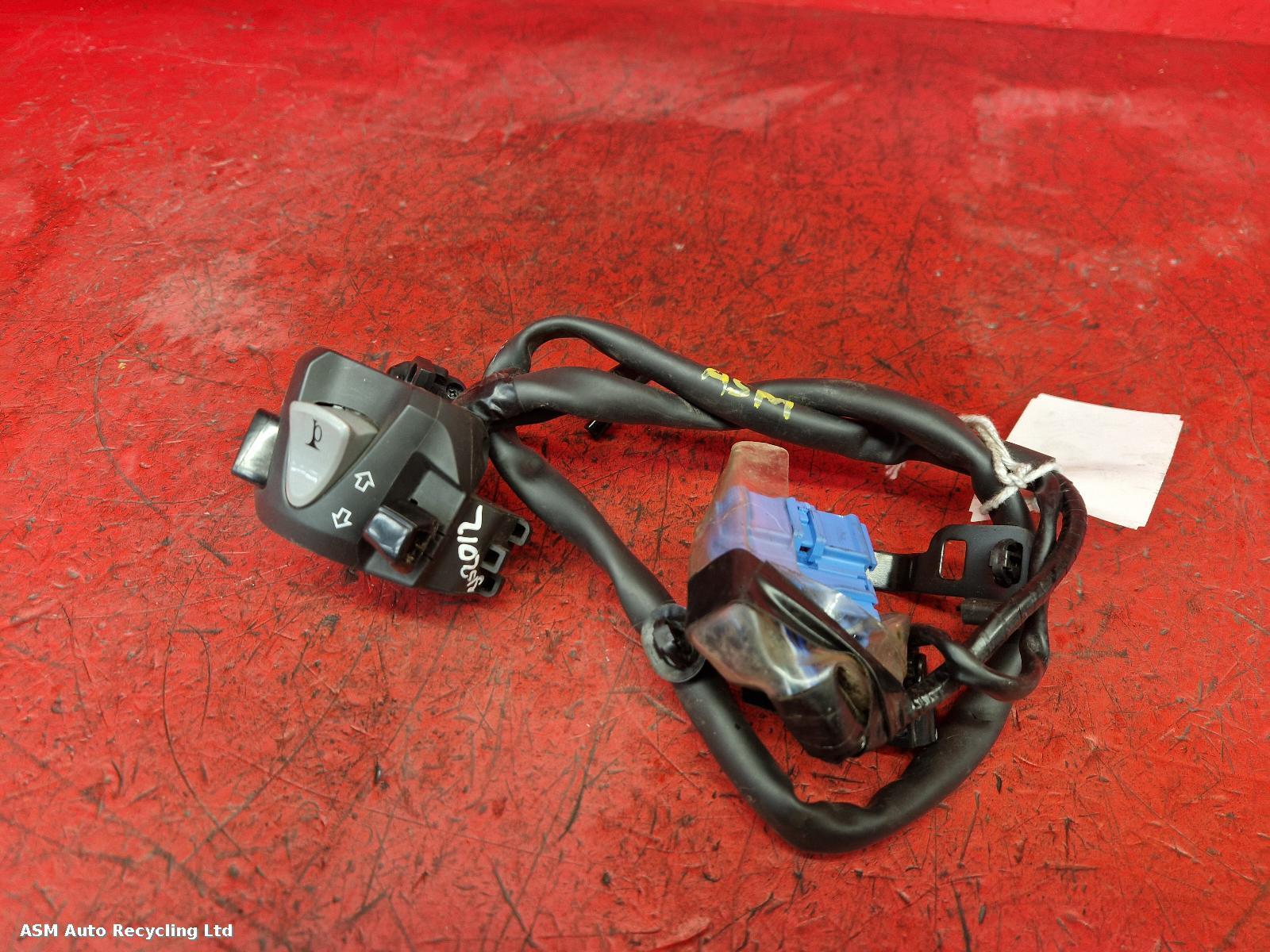 View Auto part LH Switch Gear Honda Vfr 800f 2019