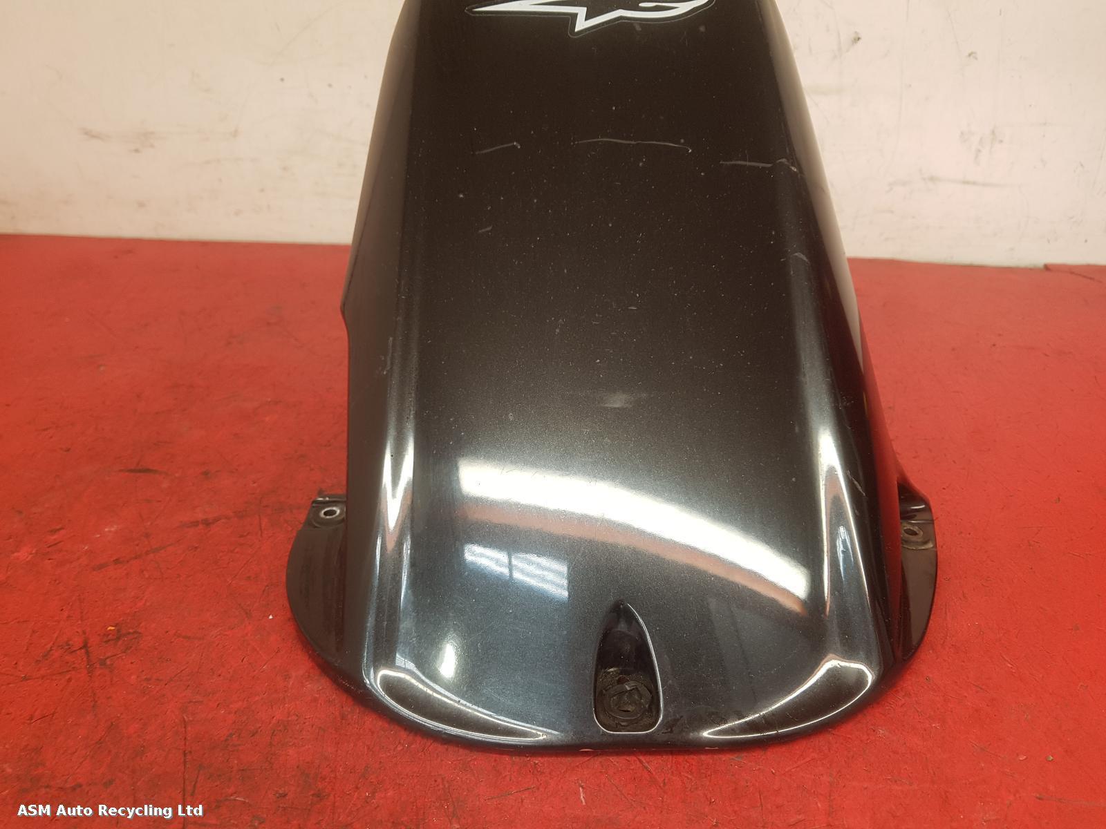 View Auto part Rear Mudguard Yamaha Yzf R1 2002