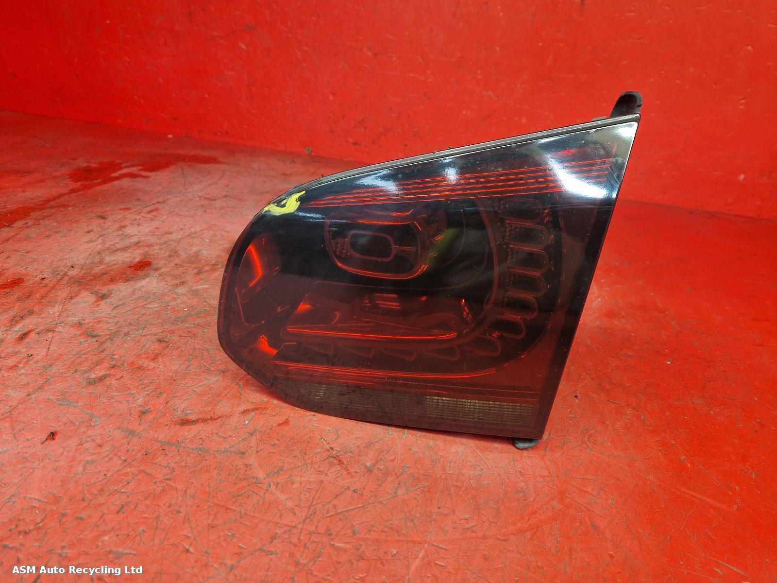 View Auto part R Taillight Volkswagen Golf 2010