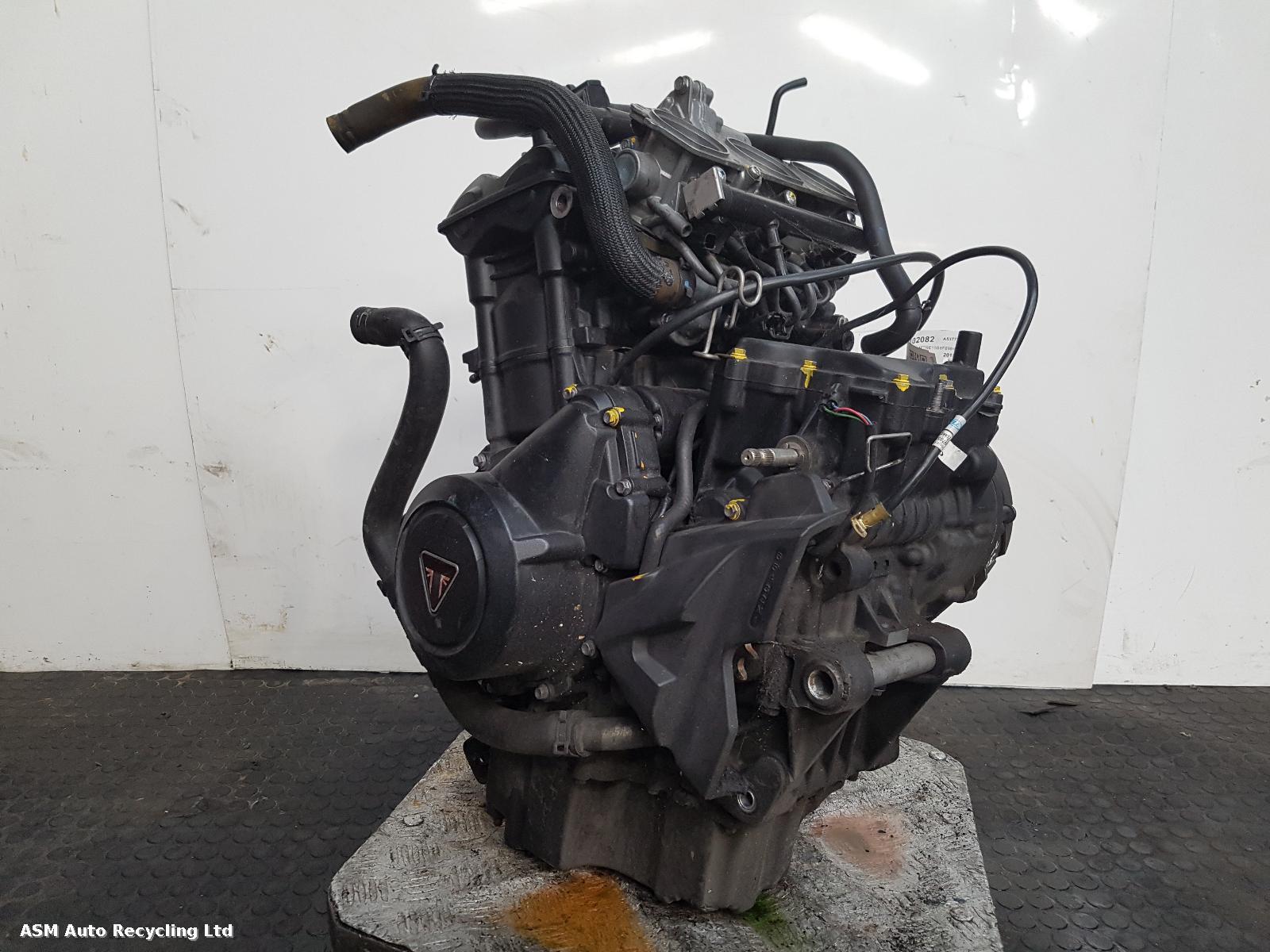 View Auto part Engine Triumph Tiger 800 2015
