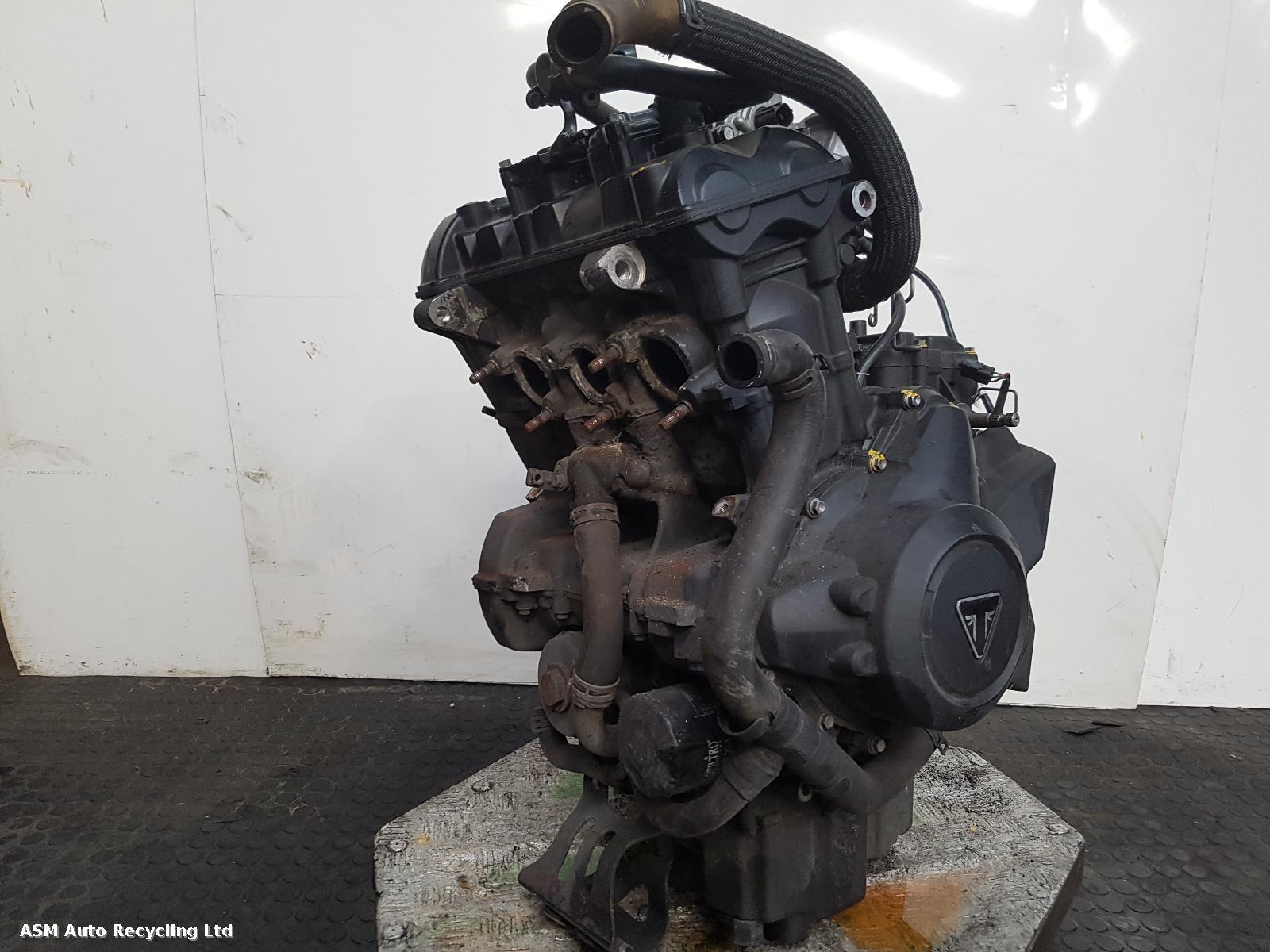 View Auto part Engine Triumph Tiger 800 2015