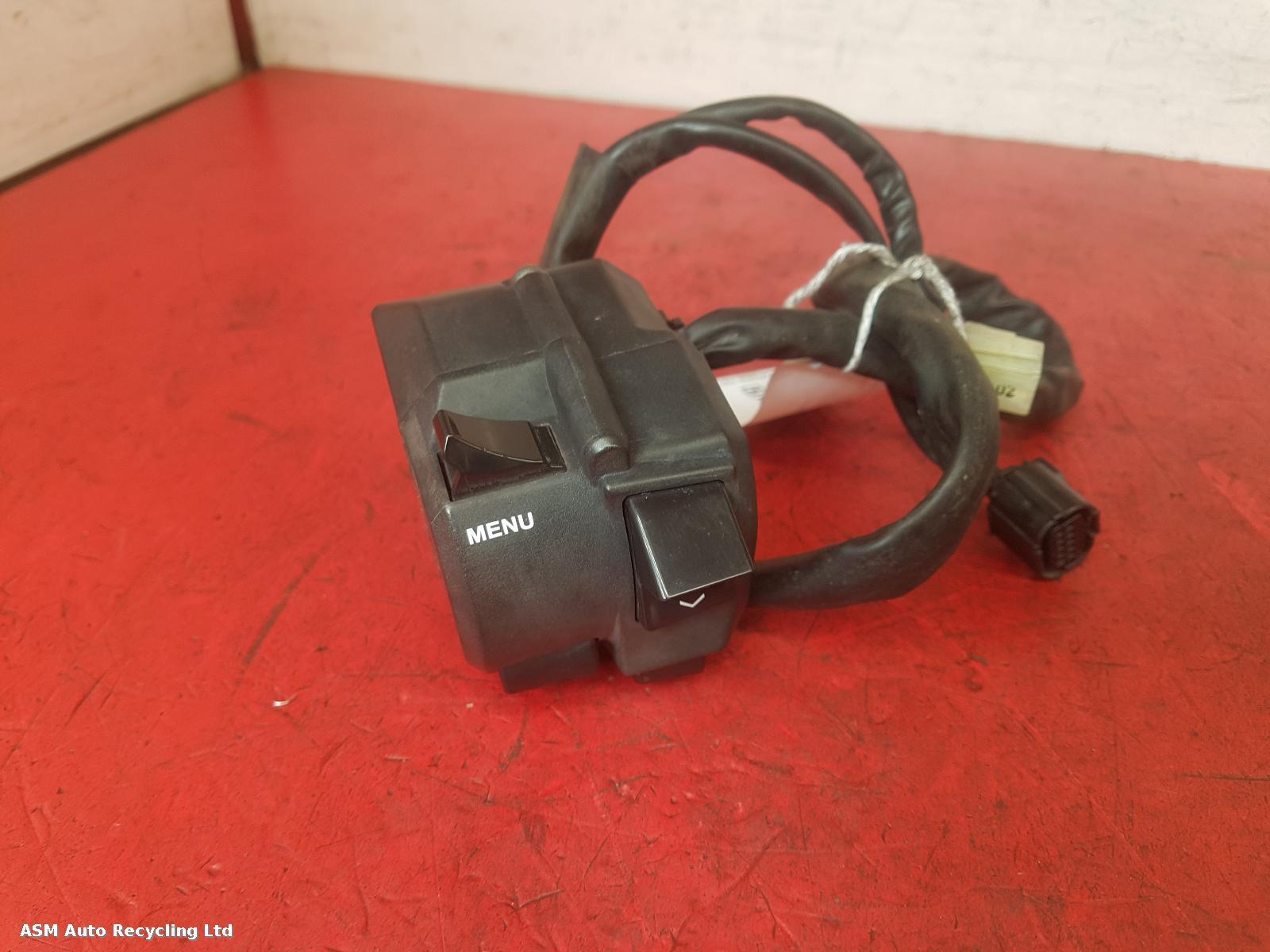 View Auto part LH Switch Gear Yamaha Xp 530 2018