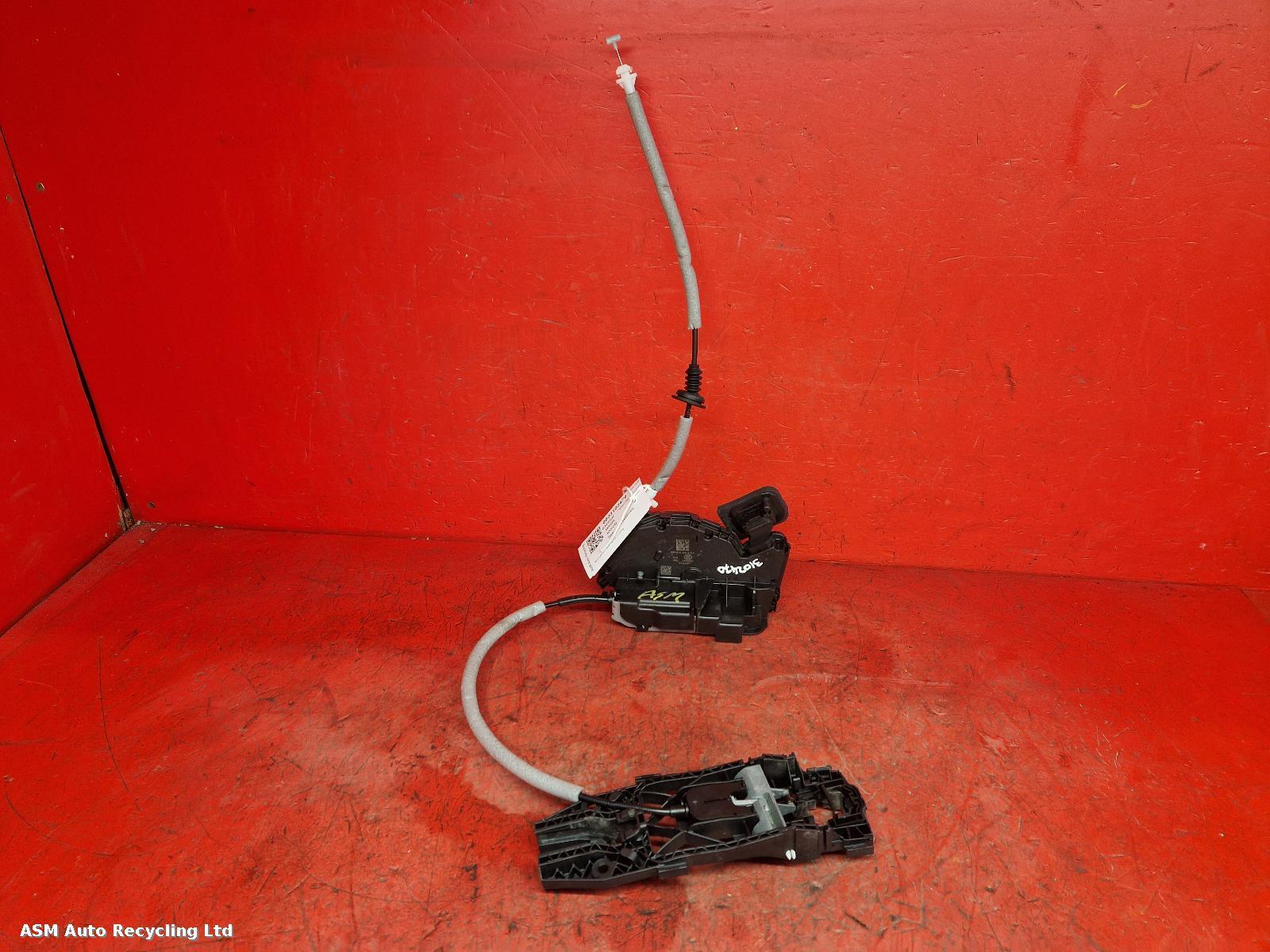 View Auto part Door Lock Assembly Skoda Karoq 2023