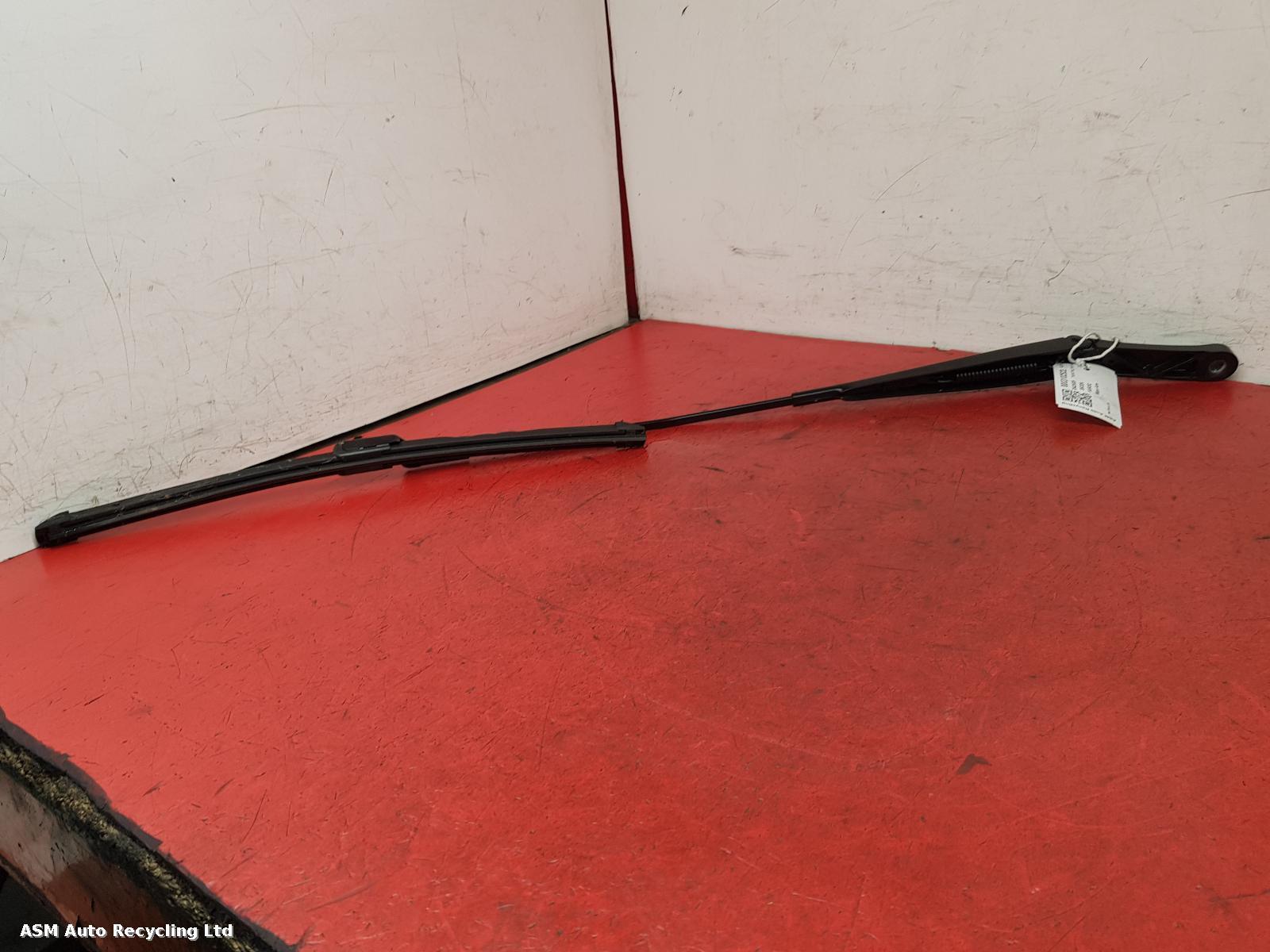 View Auto part Wiper Arm Skoda Karoq 2023
