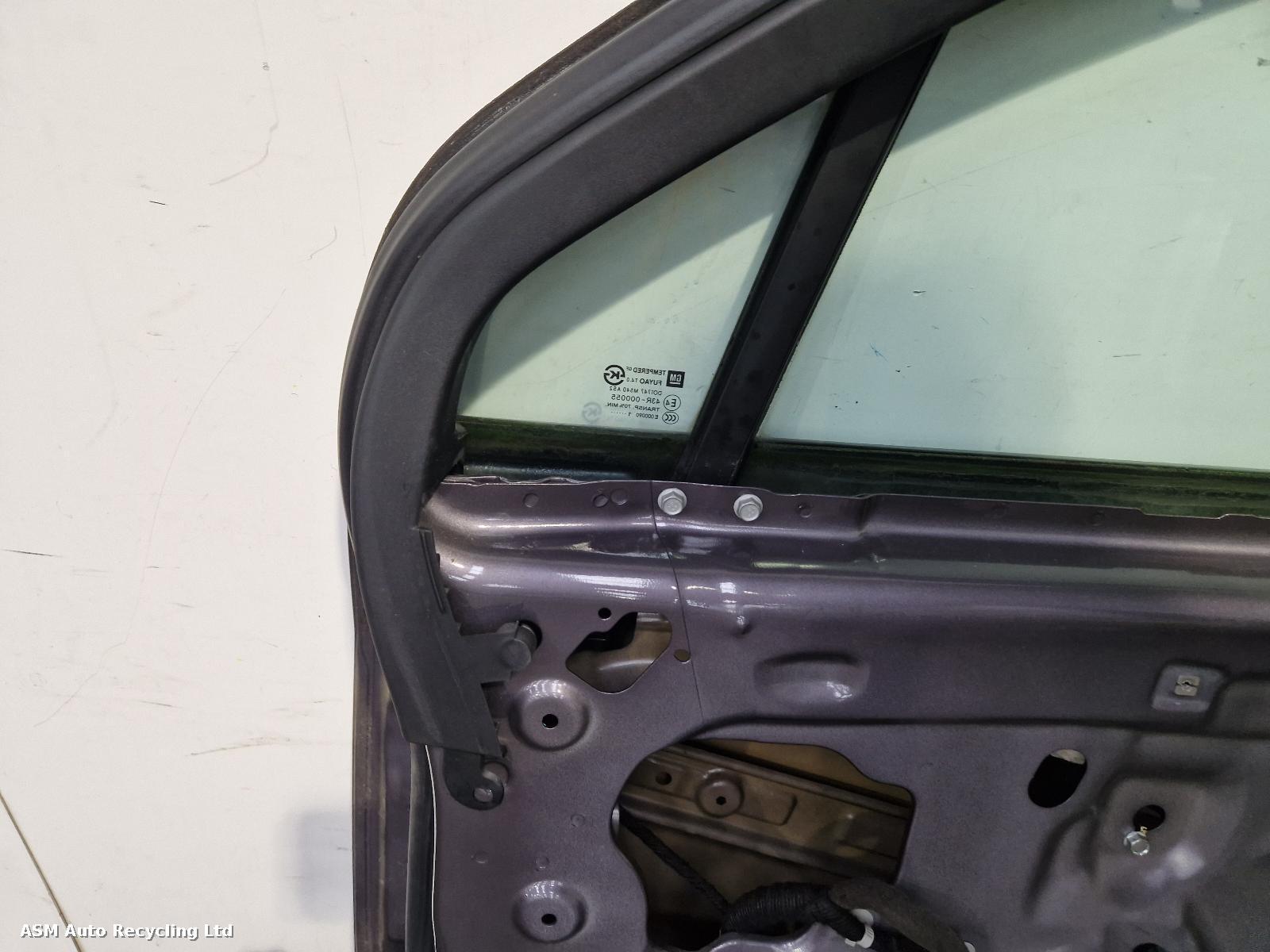 View Auto part R Front Door Chevrolet Orlando 2012
