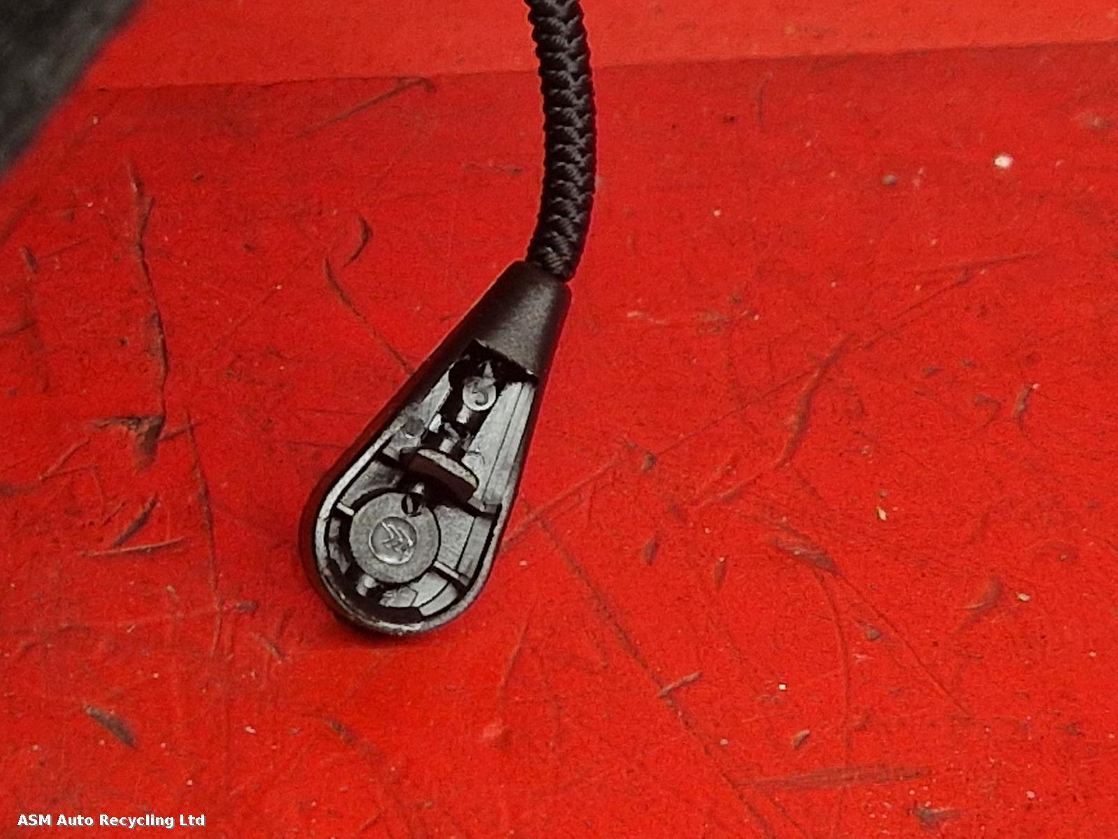 View Auto part Parcel Shelf Nissan Qashqai 2016