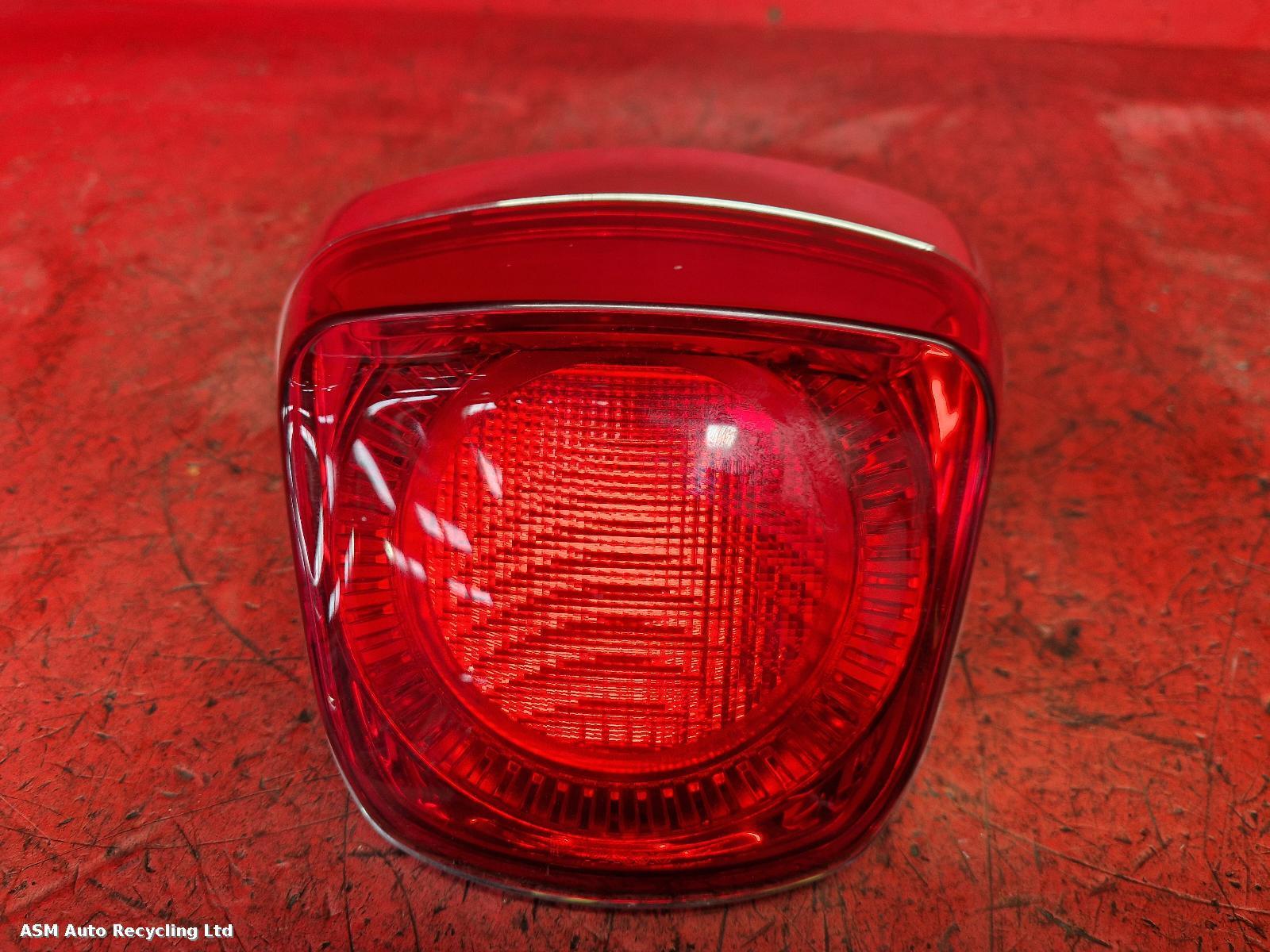 View Auto part Taillight Vespa Primavera 2019