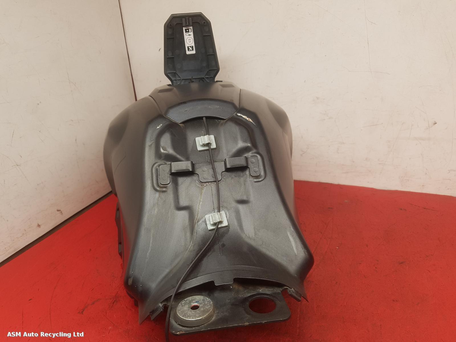 View Auto part Fuel Tank Zontes Zt 125 2022
