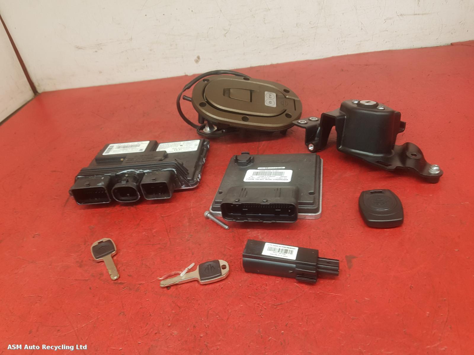 View Auto part Comp.Lock Set + Keys Harley Davidson Sportster S 2022