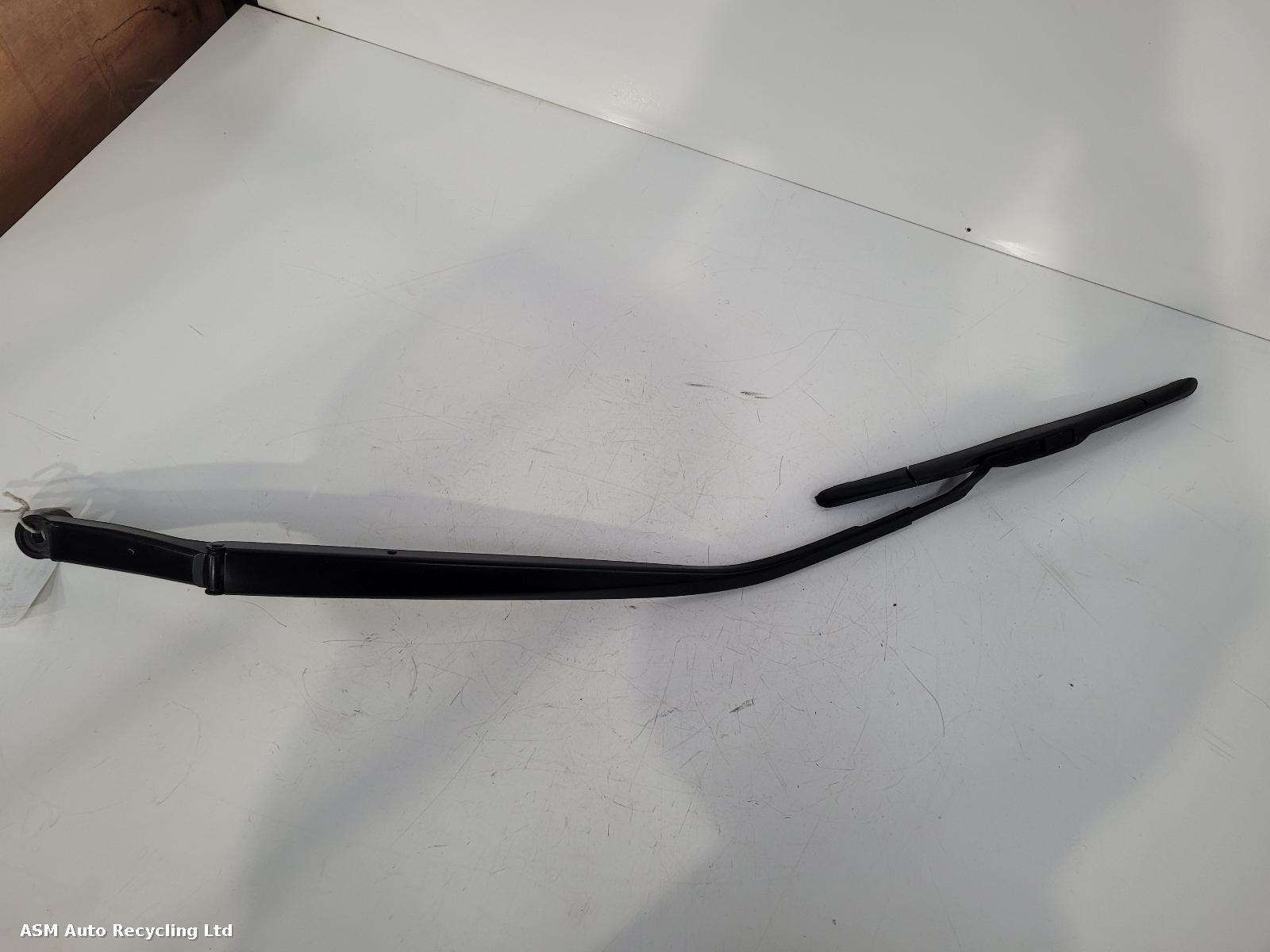 View Auto part Wiper Arm Toyota Corolla 2024