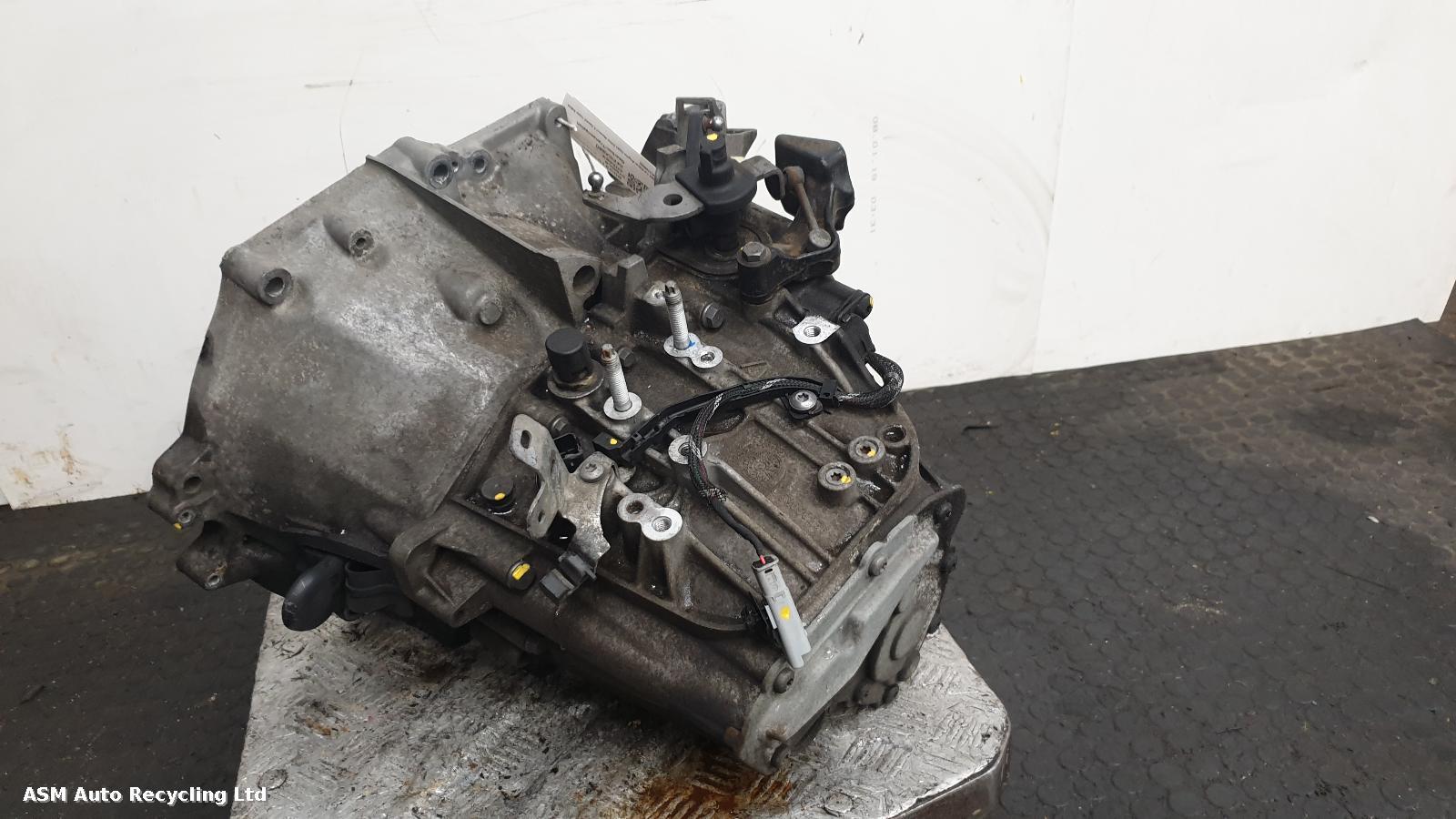 View Auto part Gearbox Citroen C4 Picasso 2015