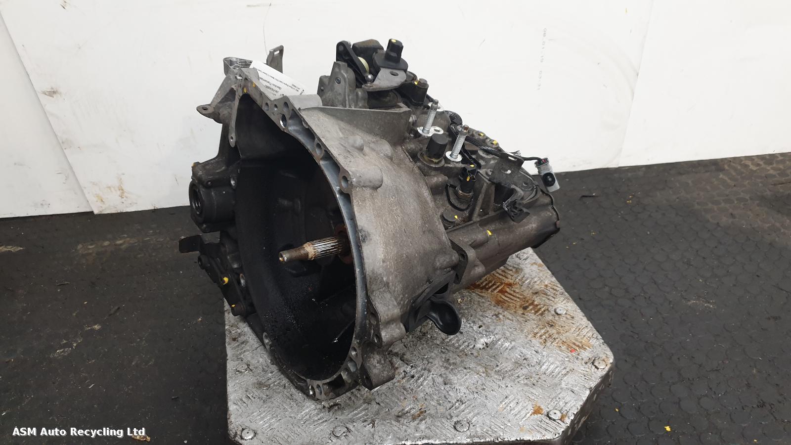 View Auto part Gearbox Citroen C4 Picasso 2015