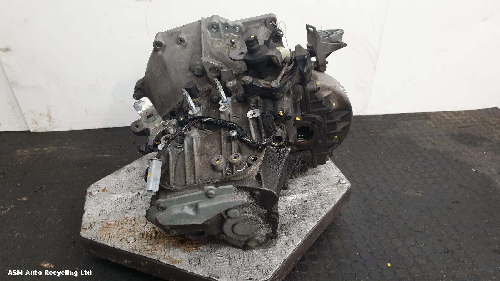 View Auto part Gearbox Citroen C4 Picasso 2015