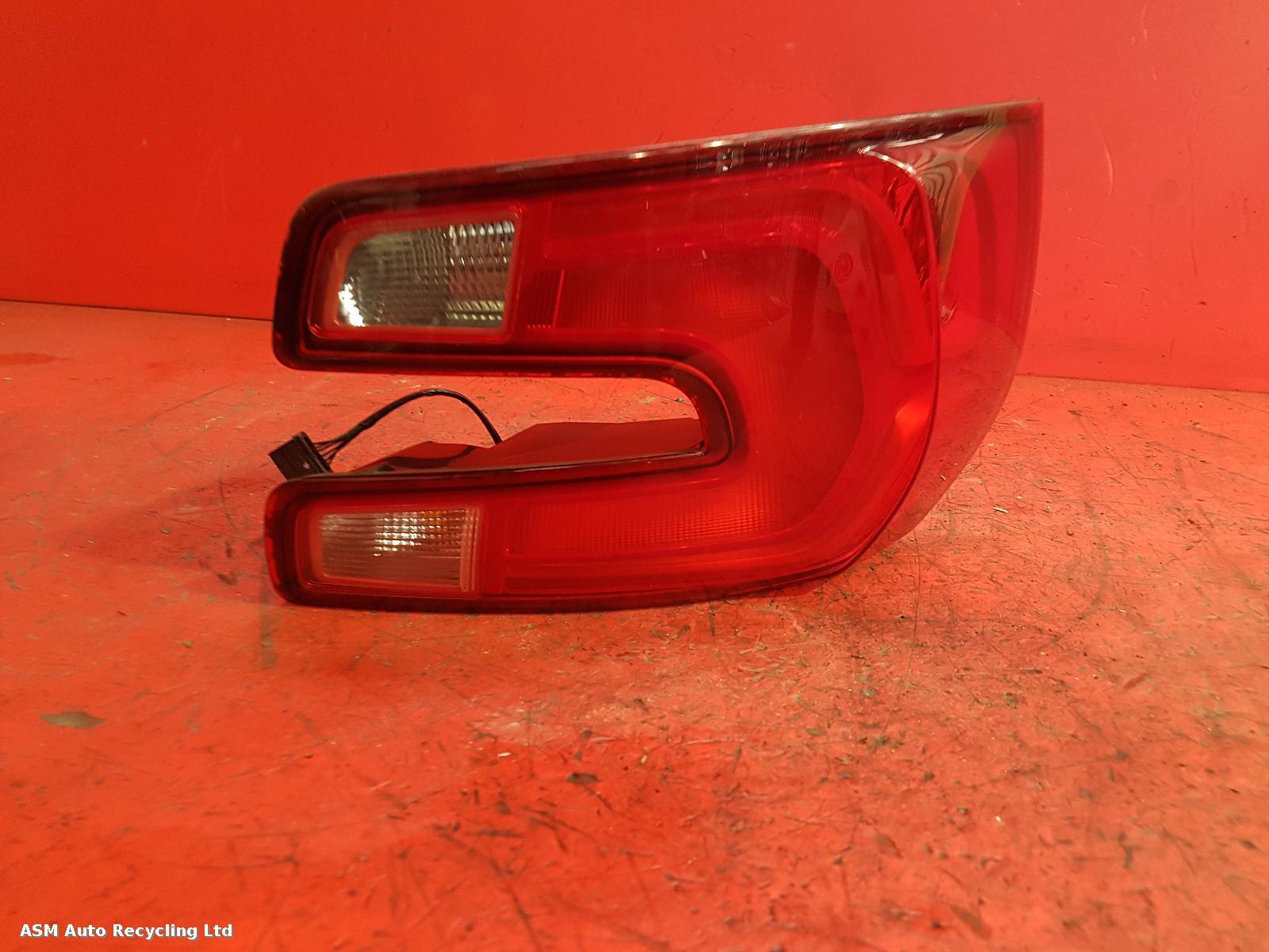 View Auto part L Taillight Citroen C4 Picasso 2015