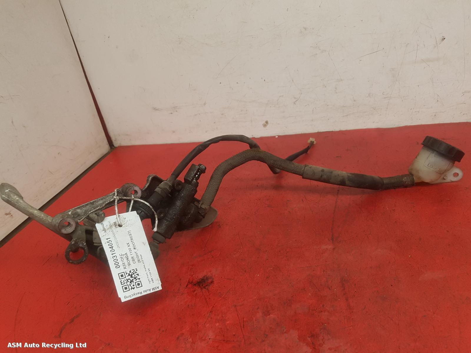 View Auto part Right Footrest Honda Cbr 1100 Xx 1998