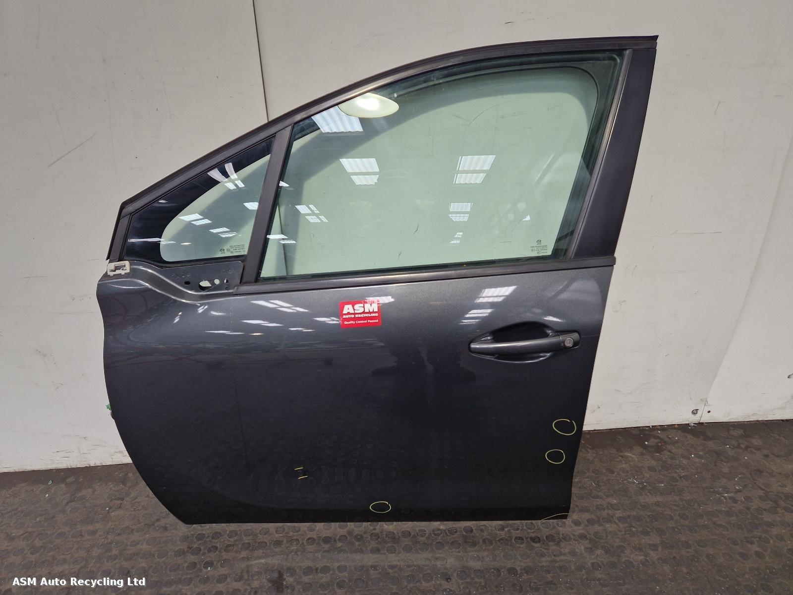 View Auto part L Front Door Peugeot 208 2013