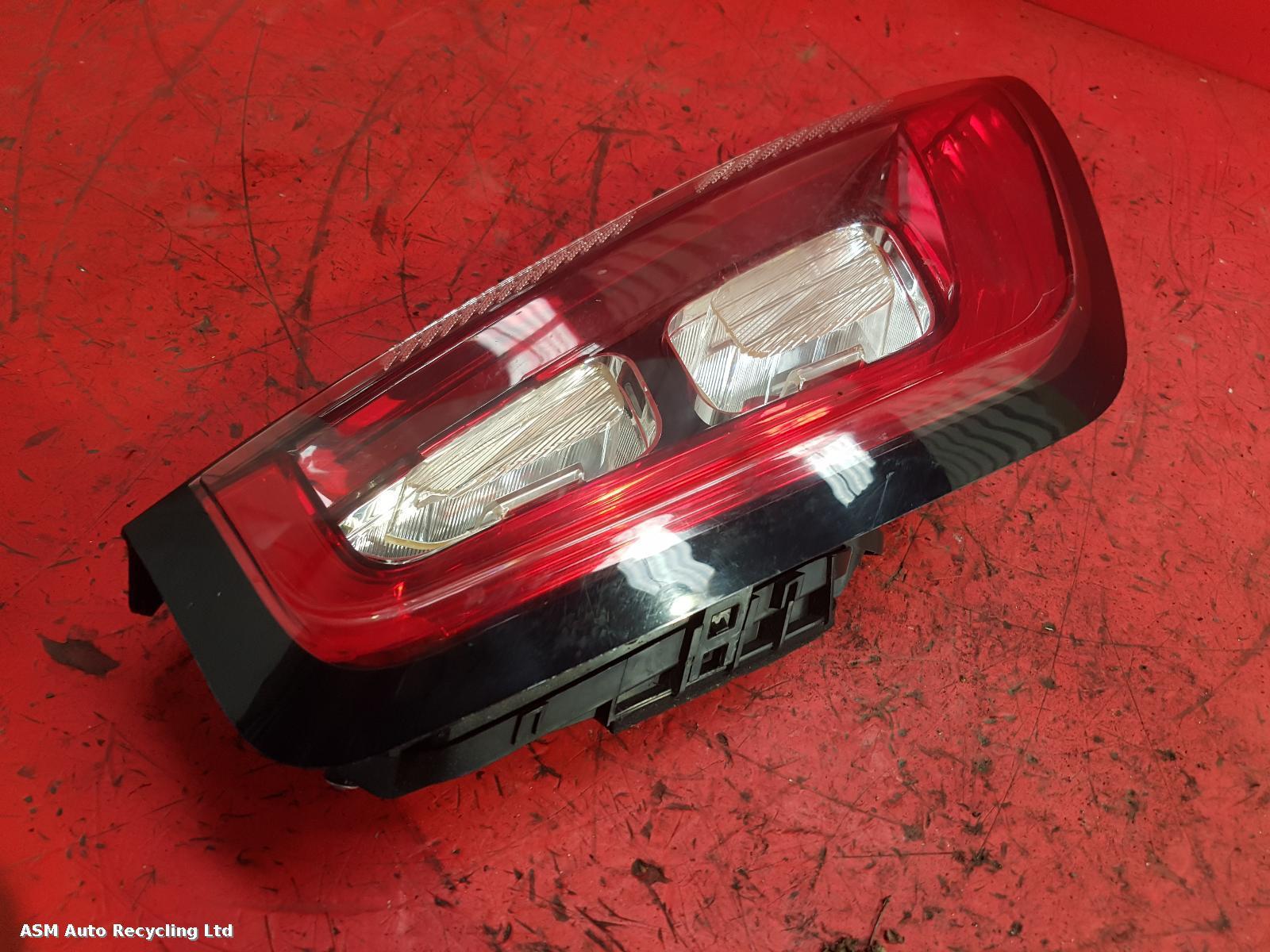 View Auto part L Taillight Fiat Punto 2014