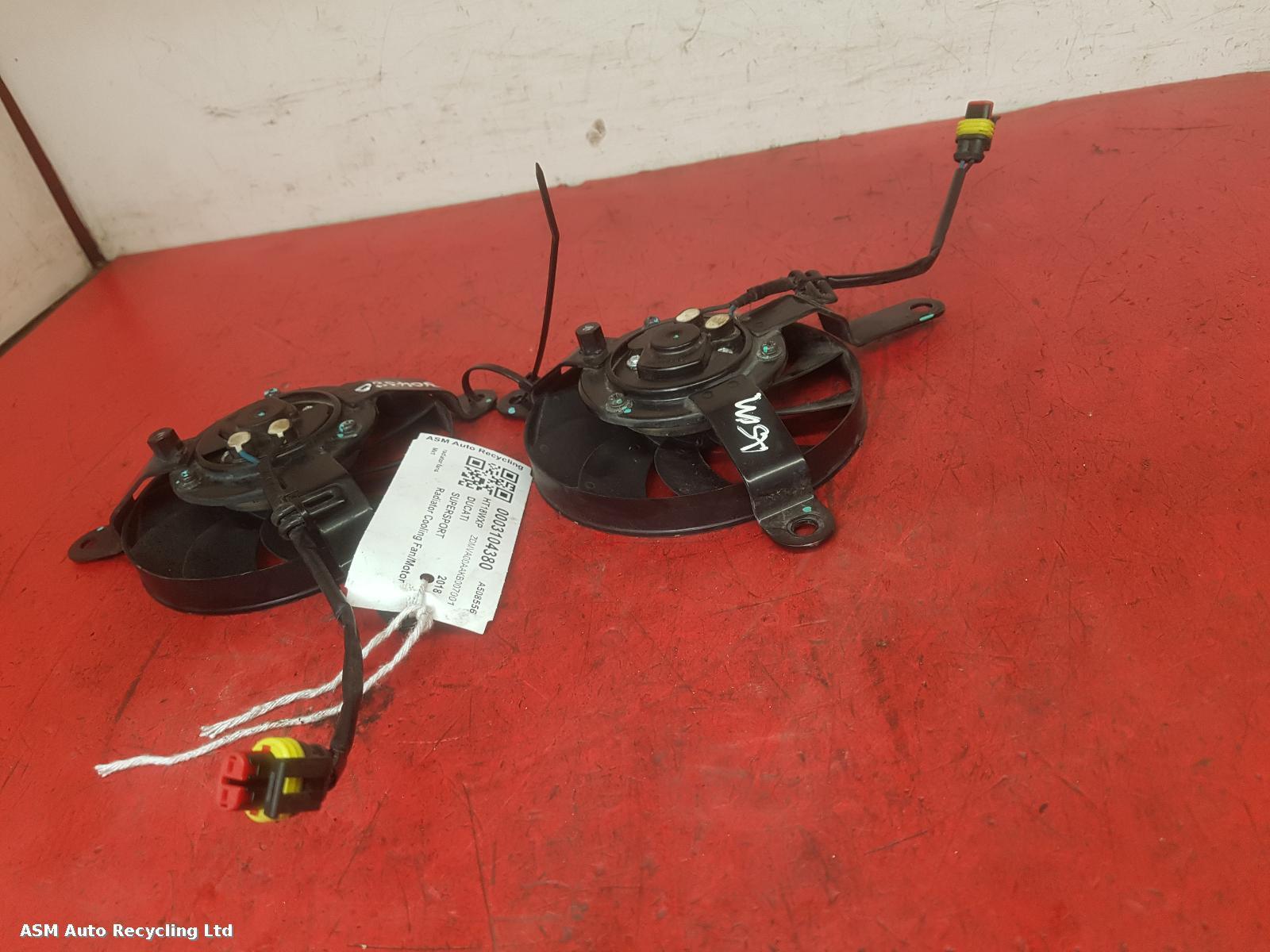View Auto part Engine Cooling Motor Ducati Supersport 2018