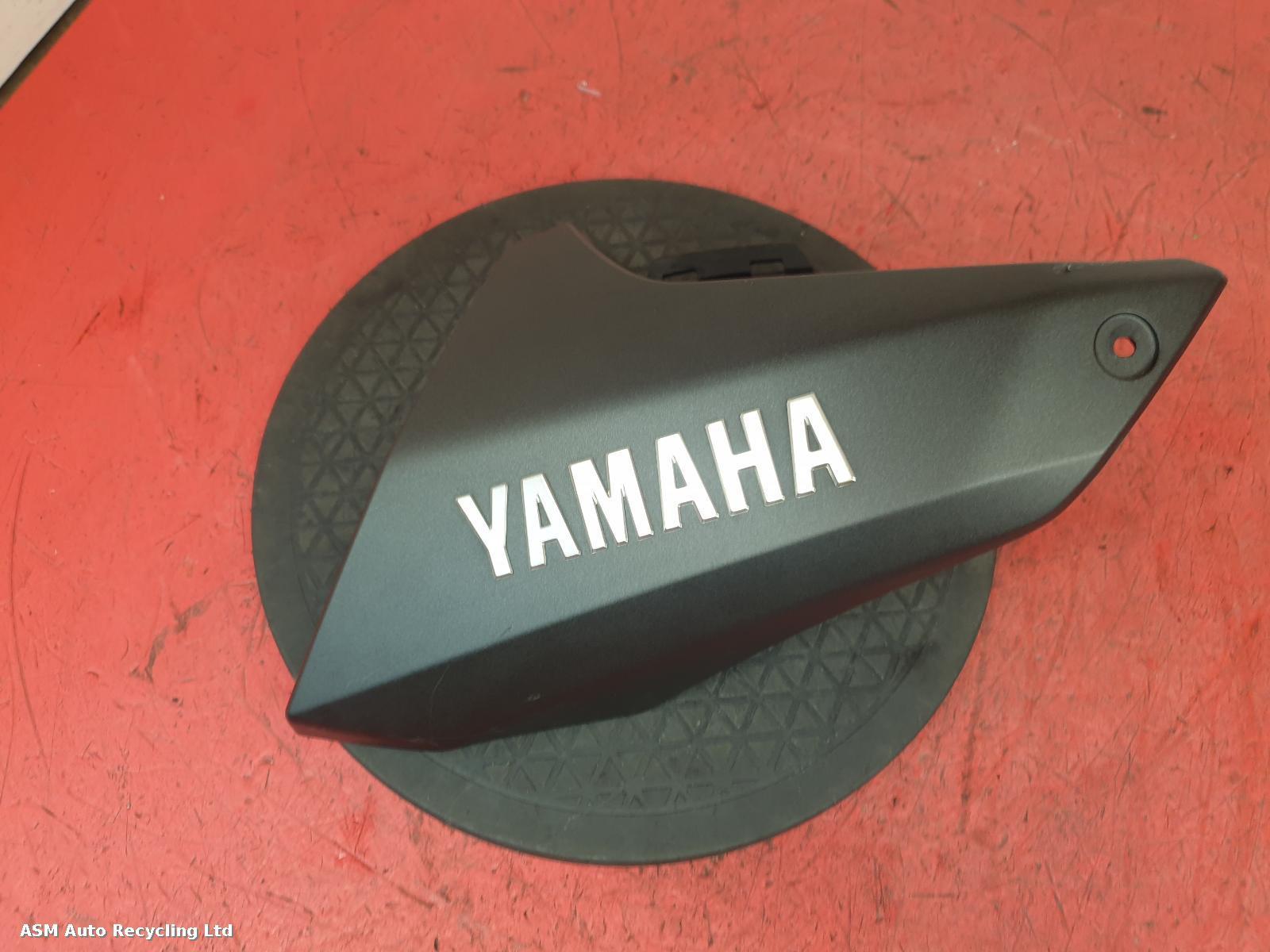 View Auto part Tank Trim Yamaha Mt-09 2014