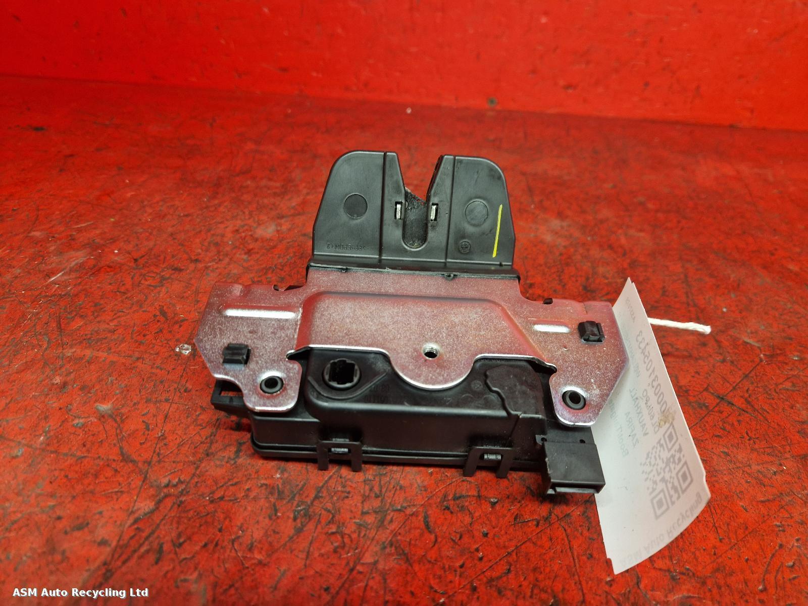 View Auto part Bootlid/Tailgate Lock Vauxhall Zafira 2011