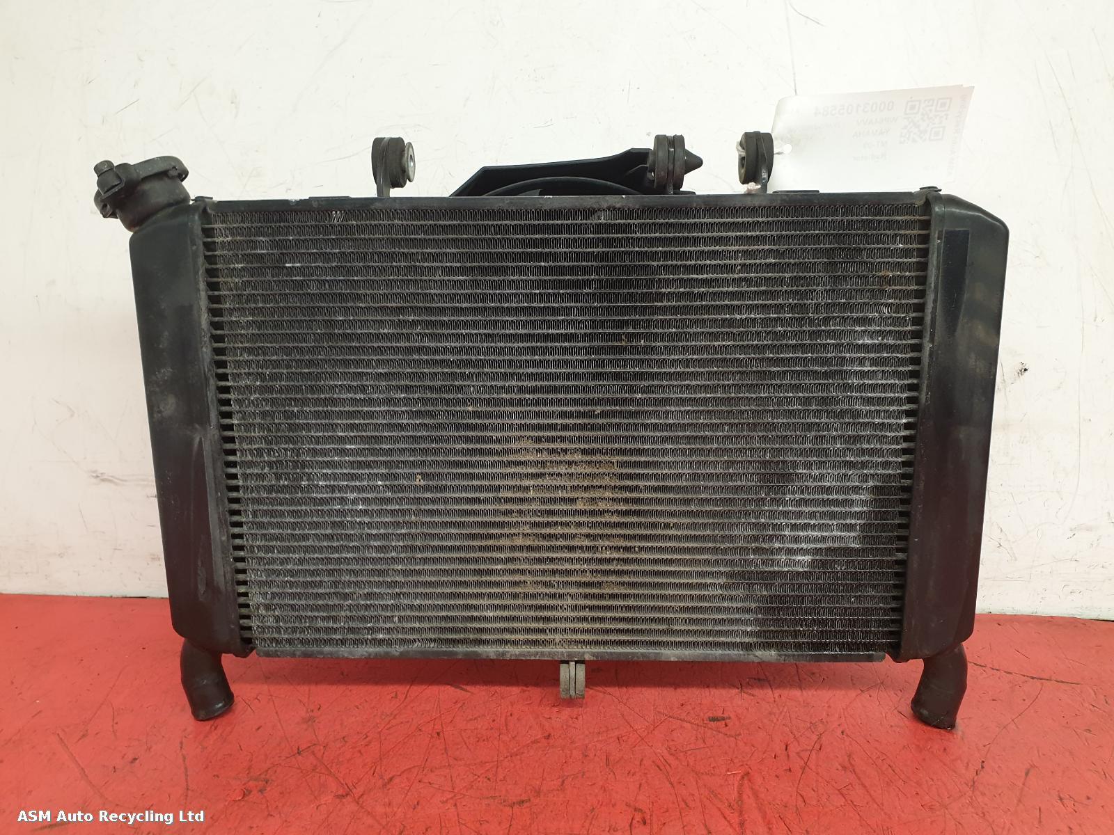 View Auto part Radiator Yamaha Mt-09 2014