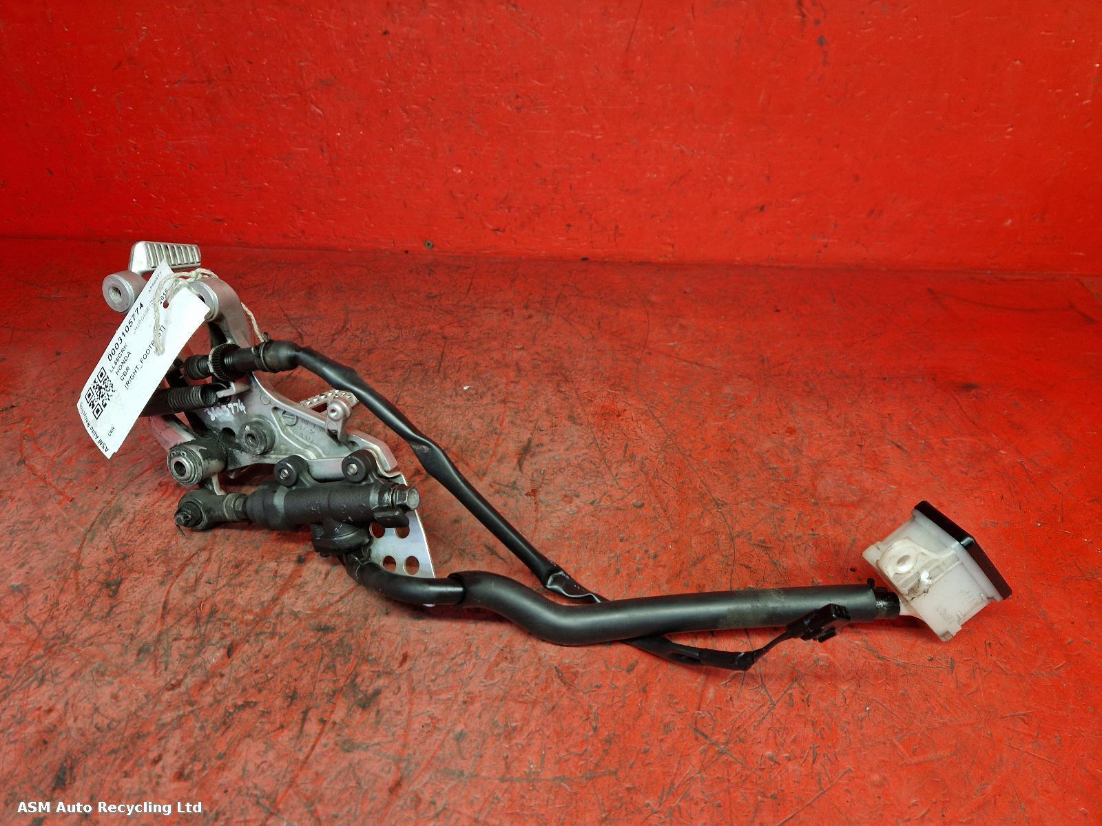 View Auto part Right Footrest Honda Cbr600rr 2016