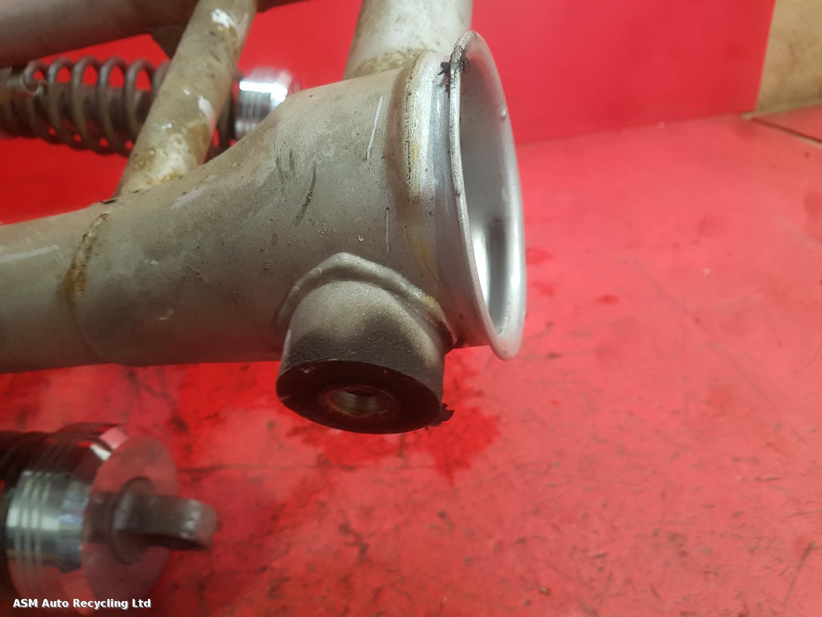 View Auto part Swing Arm Yamaha Vmax 1200 2001