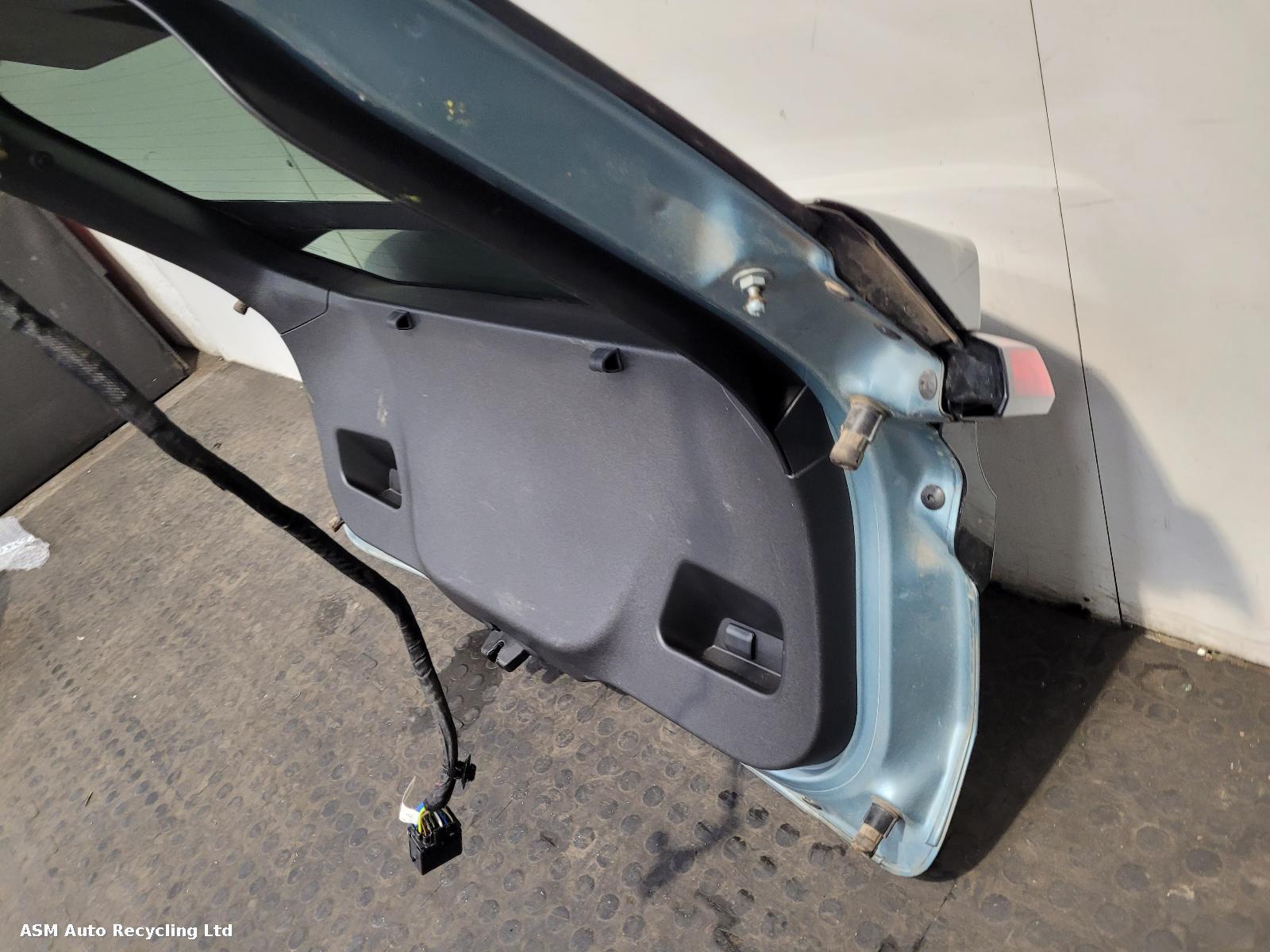 View Auto part Bootlid/Tailgate Citroen C4 2021