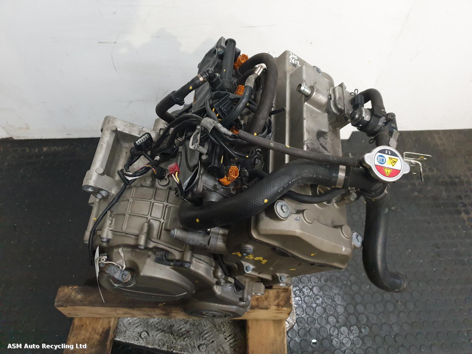 View Auto part Engine Honda Cbf 600 2011