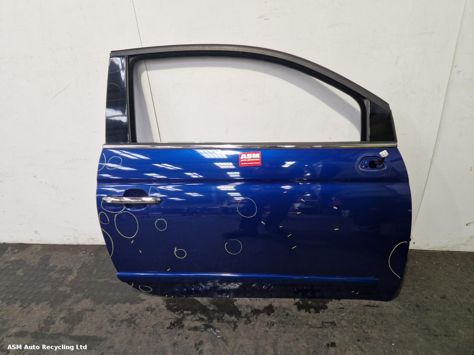 View Auto part R Front Door Fiat 500 2009