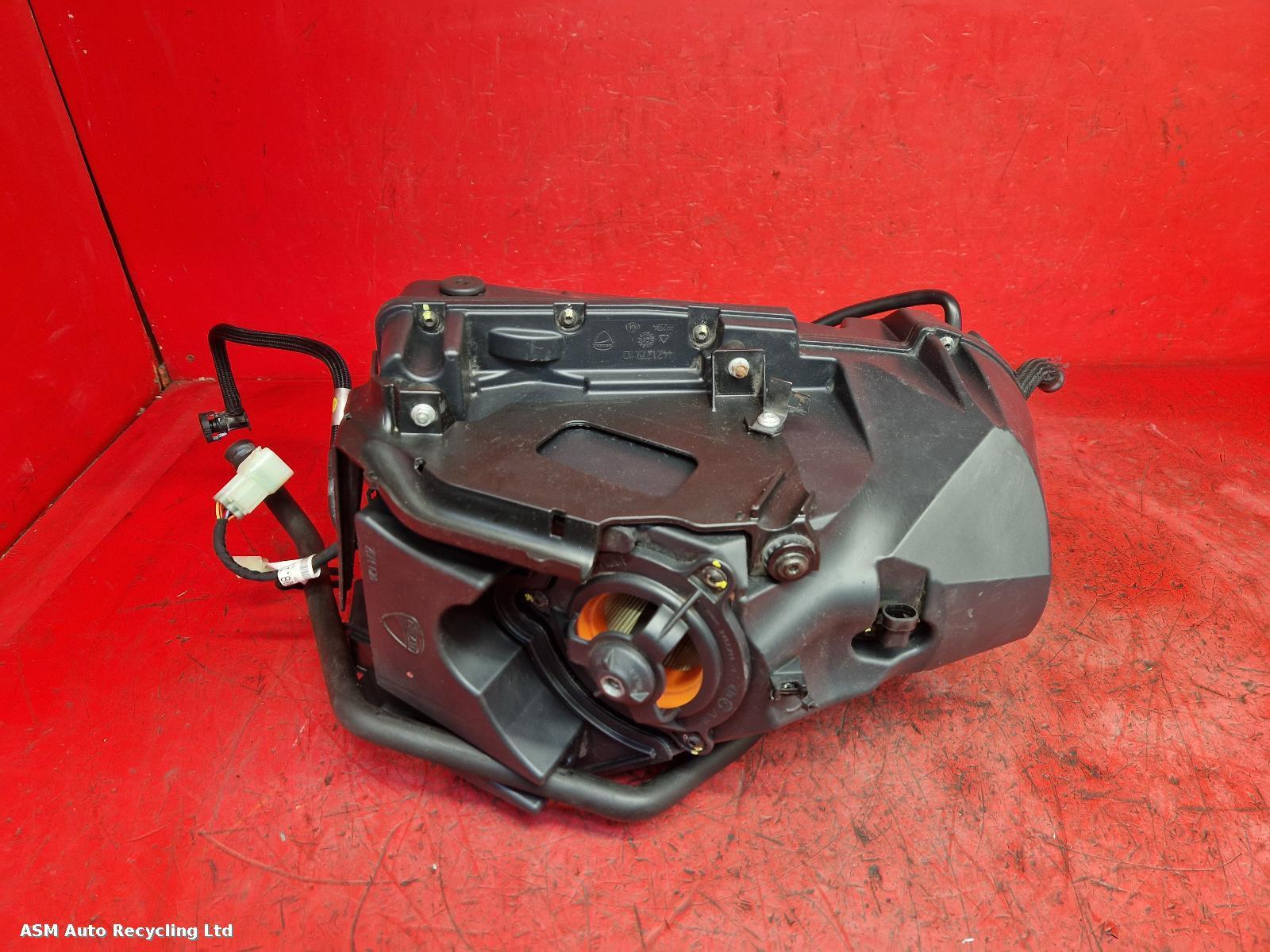 View Auto part Air Cleaner/Box Ducati Monster 821 2015