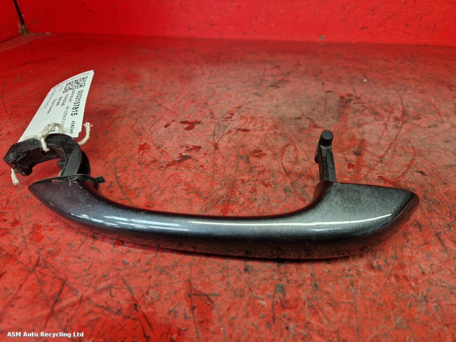 View Auto part Door Handle Porsche Macan 2018