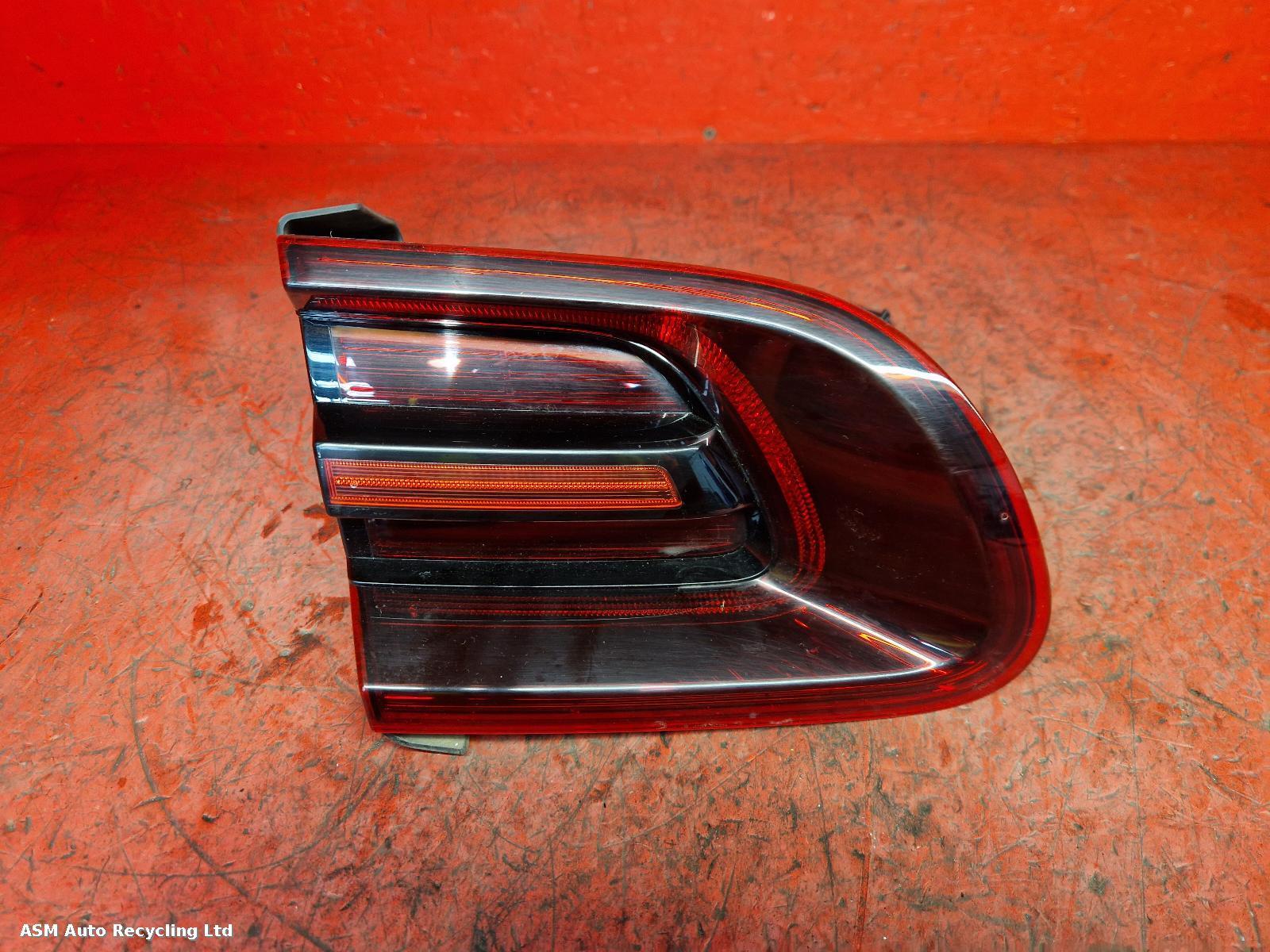 View Auto part L Taillight Porsche Macan 2018