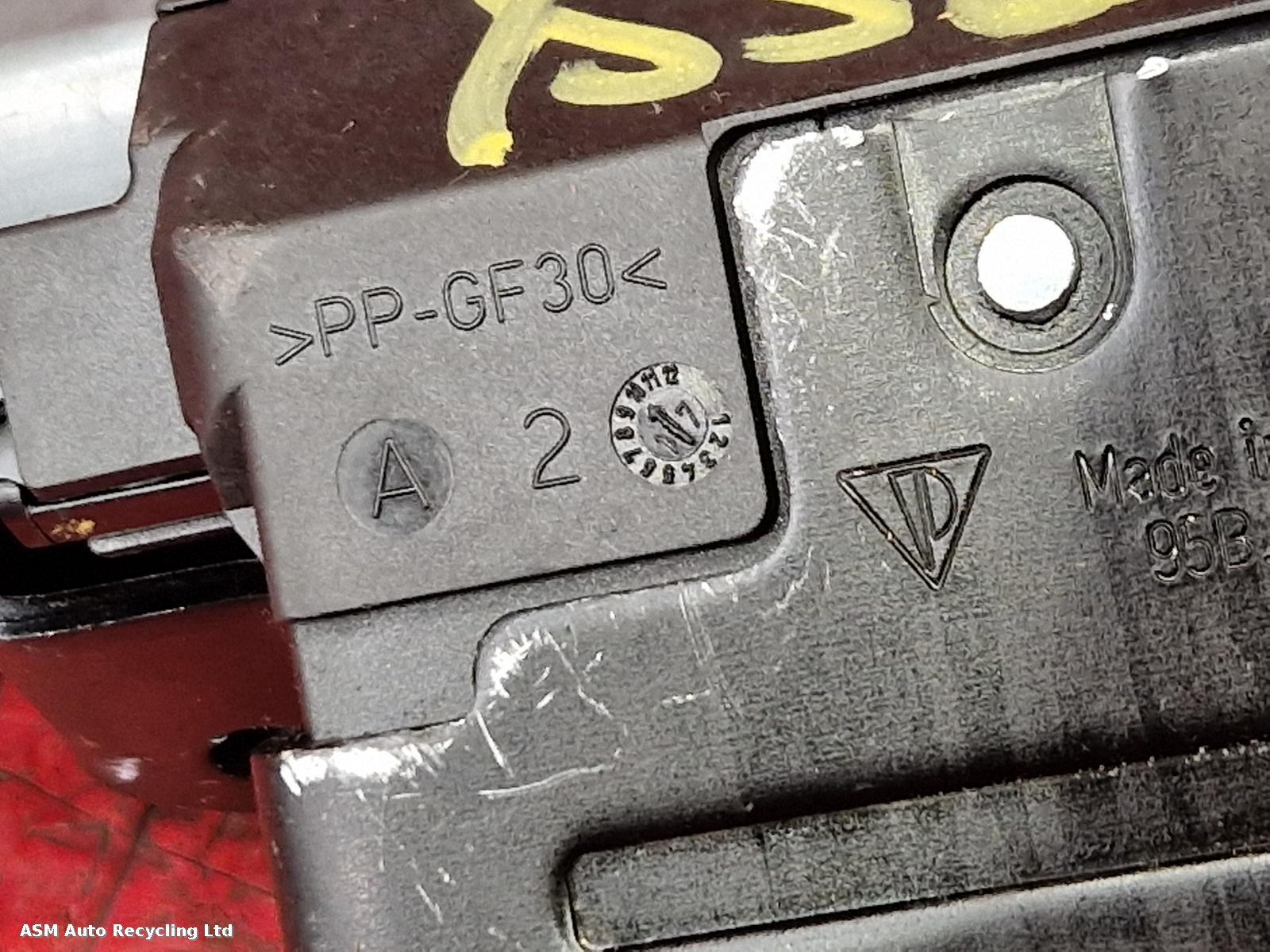 View Auto part Bootlid/Tailgate Lock Porsche Macan 2018