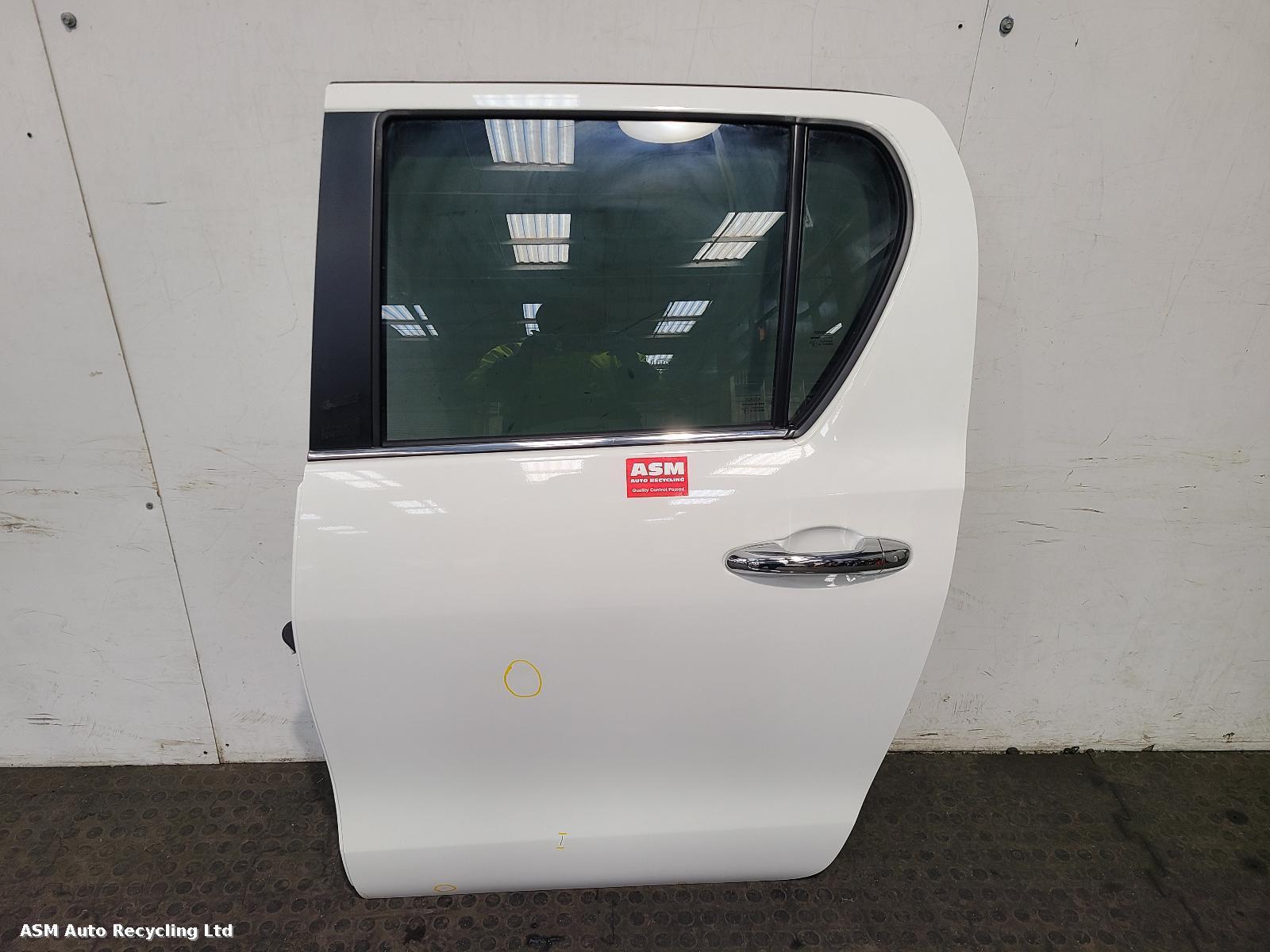 View Auto part L Rear Door Toyota Hilux 2024