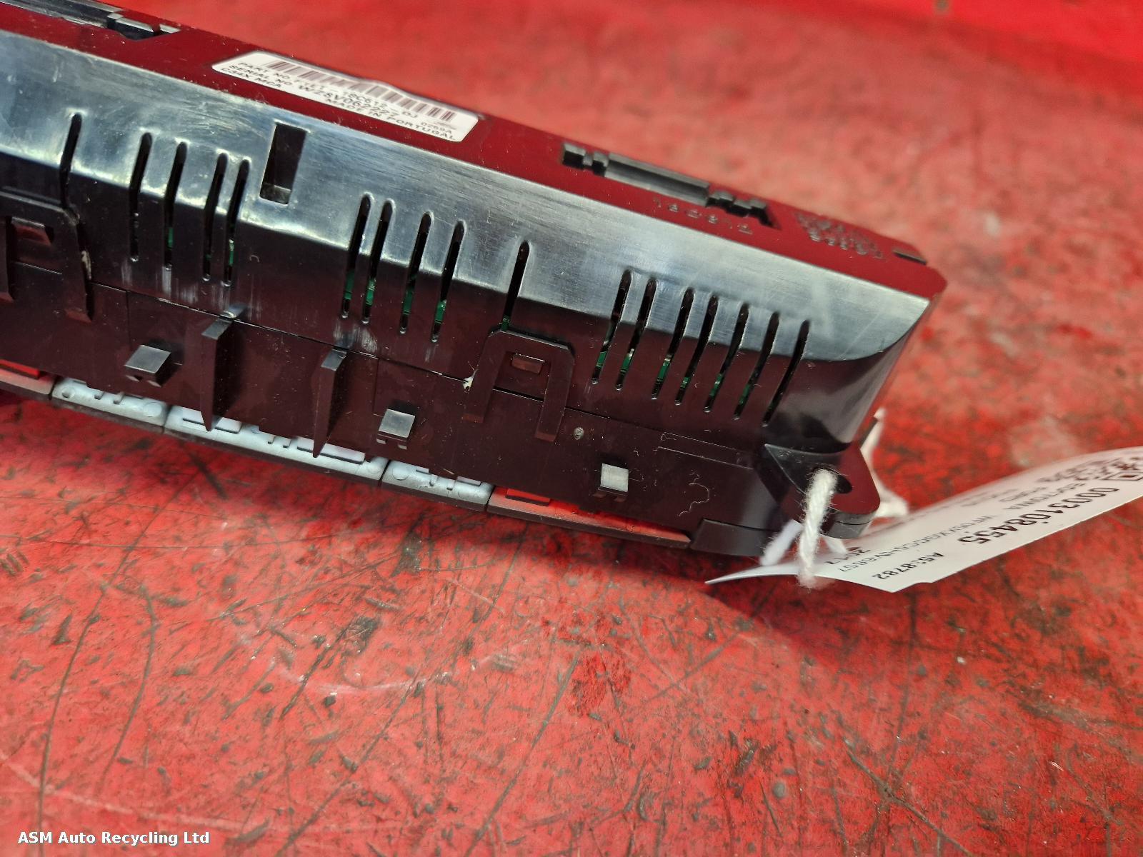 View Auto part Heater/AC Controller Ford Focus 2017