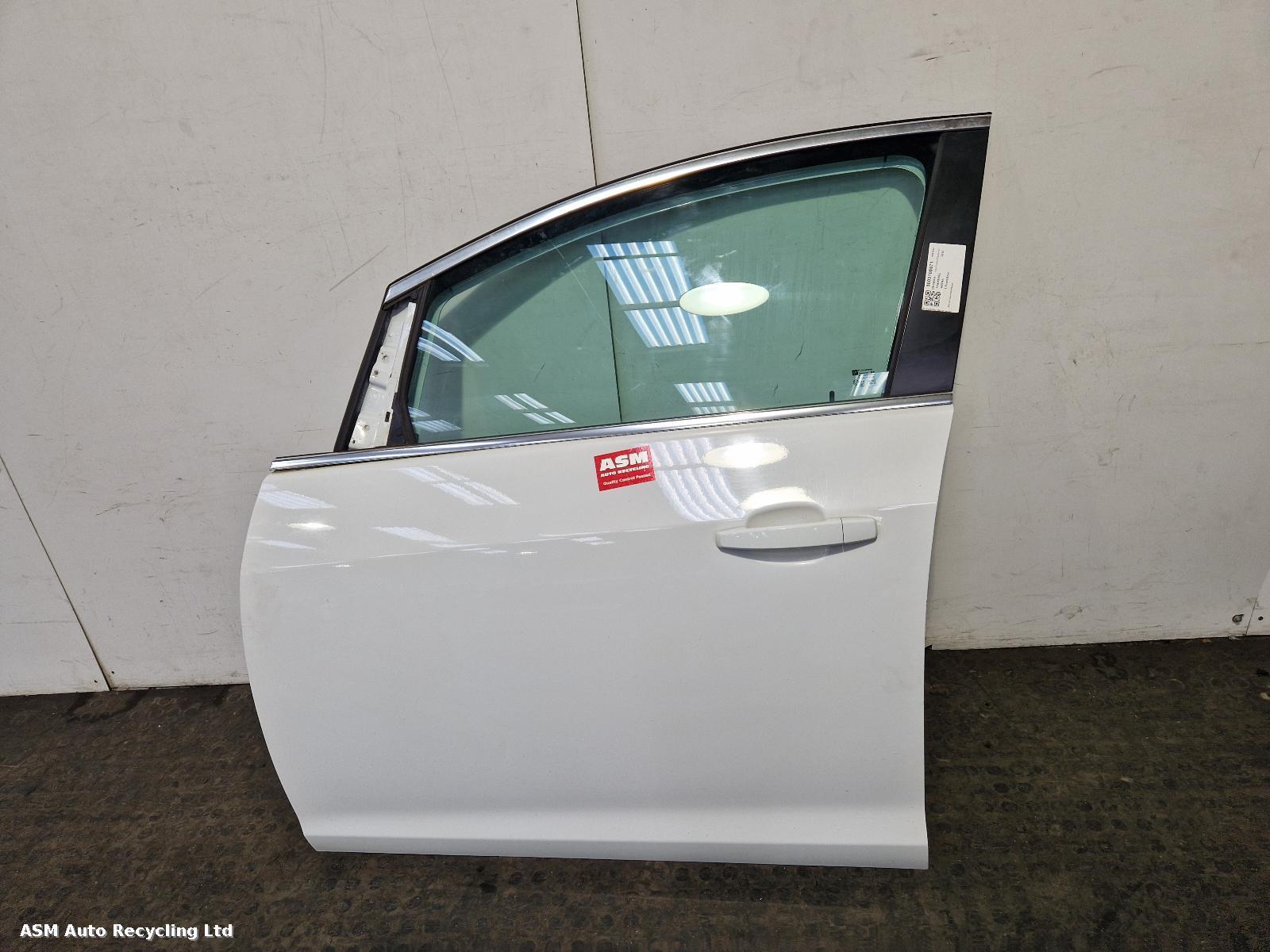 View Auto part L Front Door Vauxhall Astra 2015
