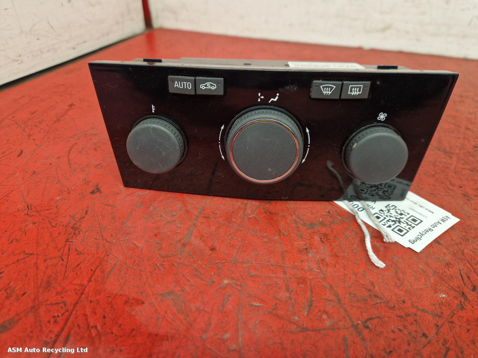 View Auto part Heater/AC Controller Vauxhall Zafira 2014