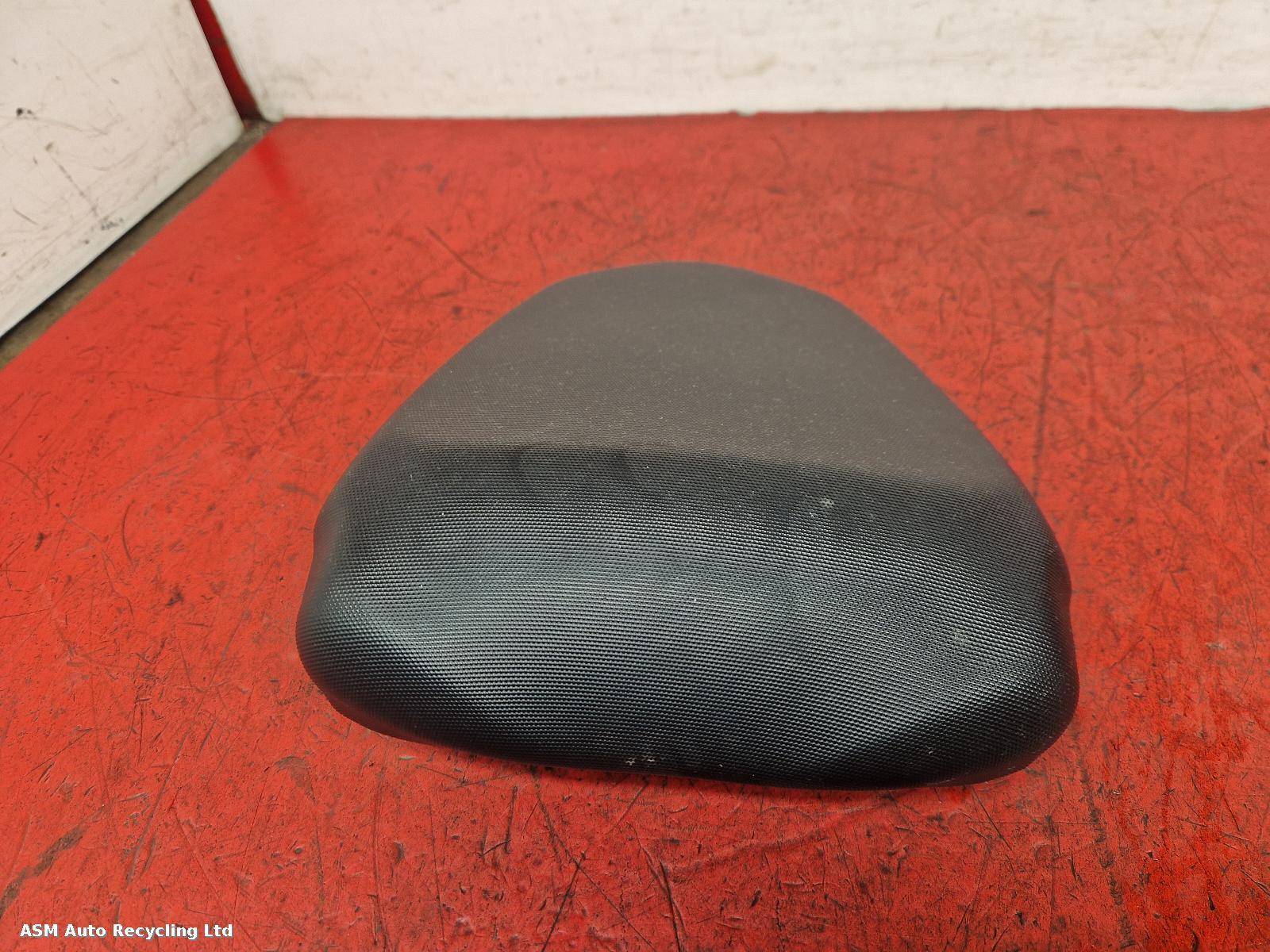 View Auto part 2nd Seat (Rear Seat) Suzuki Gsx-s750 2017