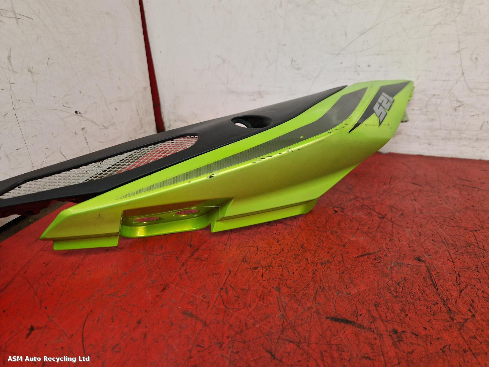 View Auto part Seat Cowl Benelli Bn 125 2022