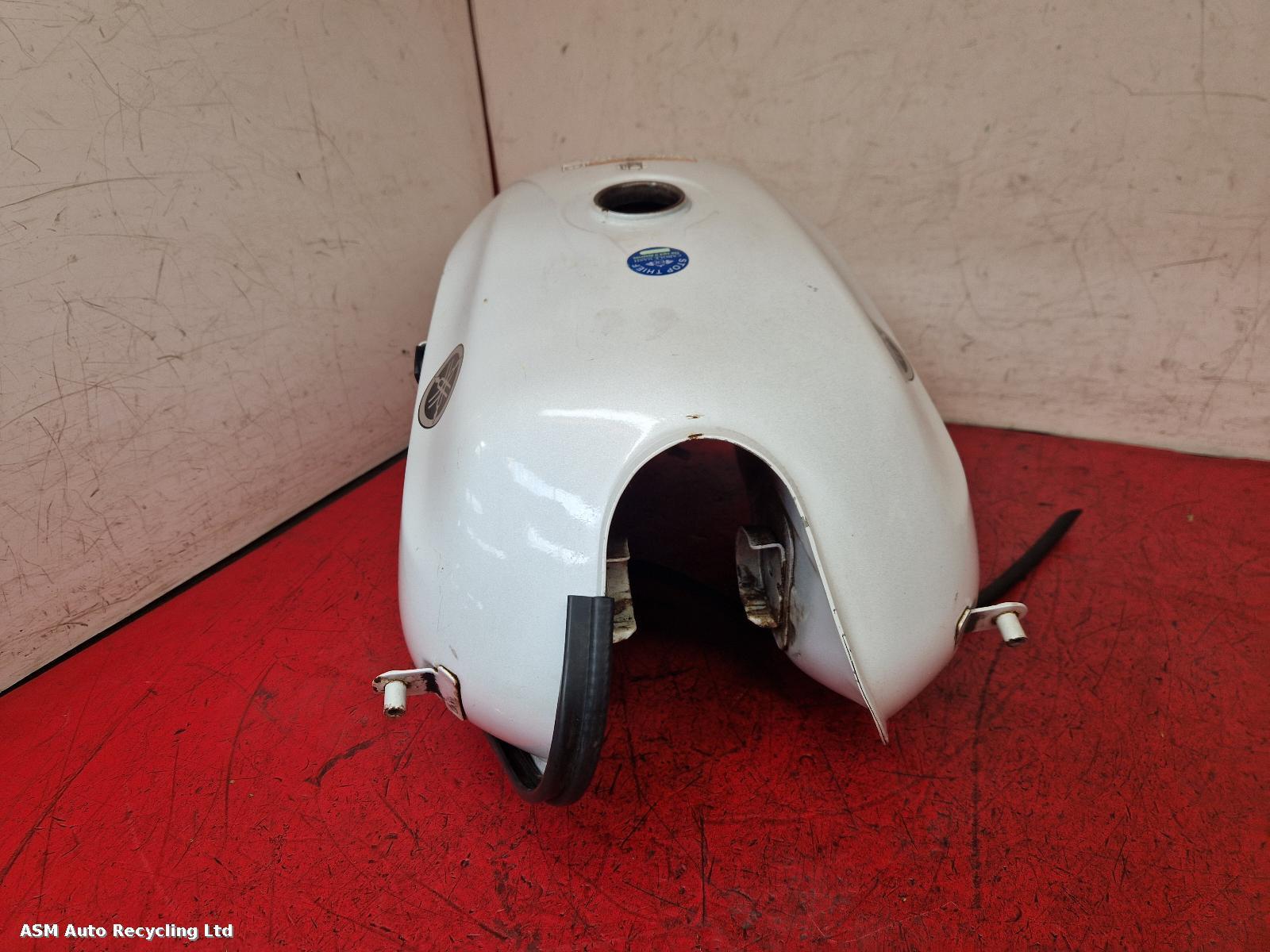 View Auto part Fuel Tank Yamaha Ybr 125 2016