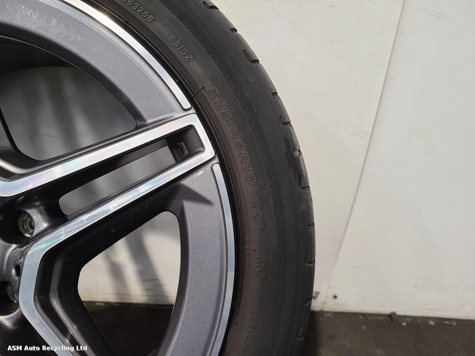 View Auto part Wheel Set Mercedes C Class 2020