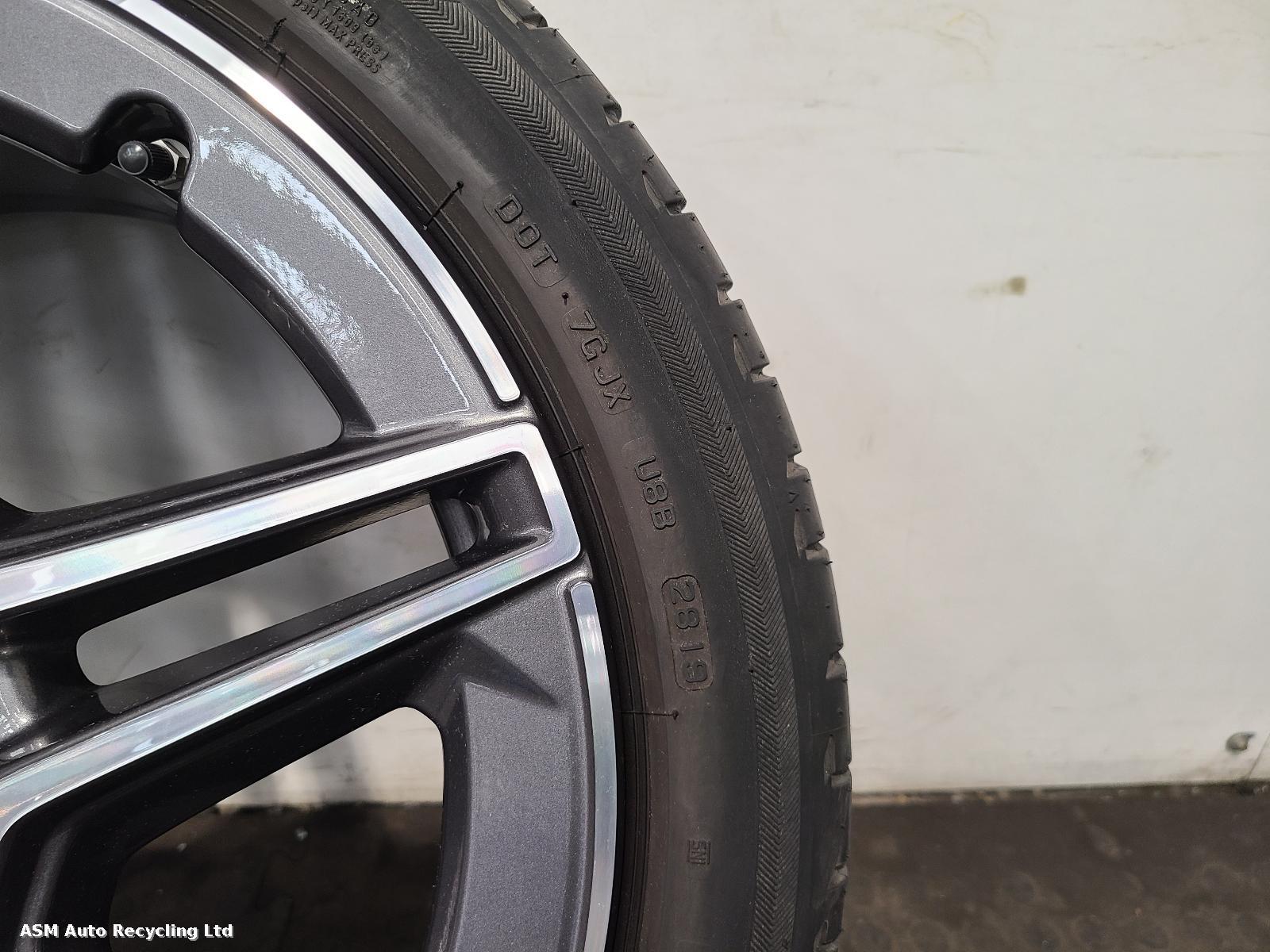 View Auto part Wheel Set Mercedes C Class 2020
