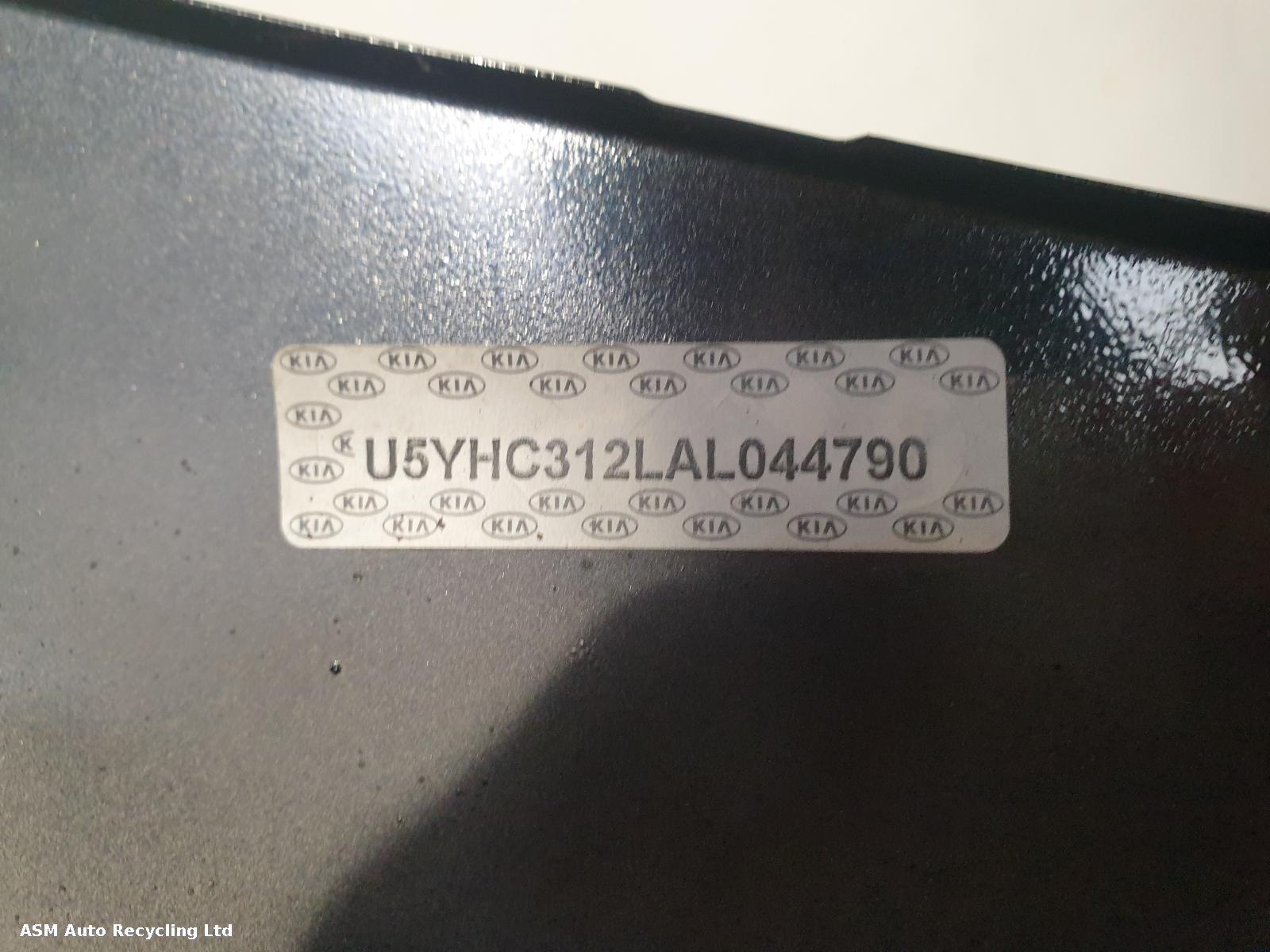 View Auto part L Wing Kia Ceed 2009