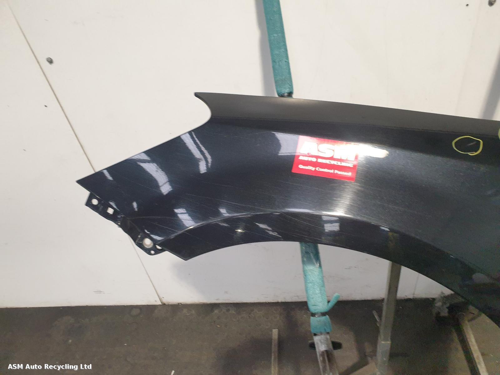 View Auto part L Wing Kia Ceed 2009