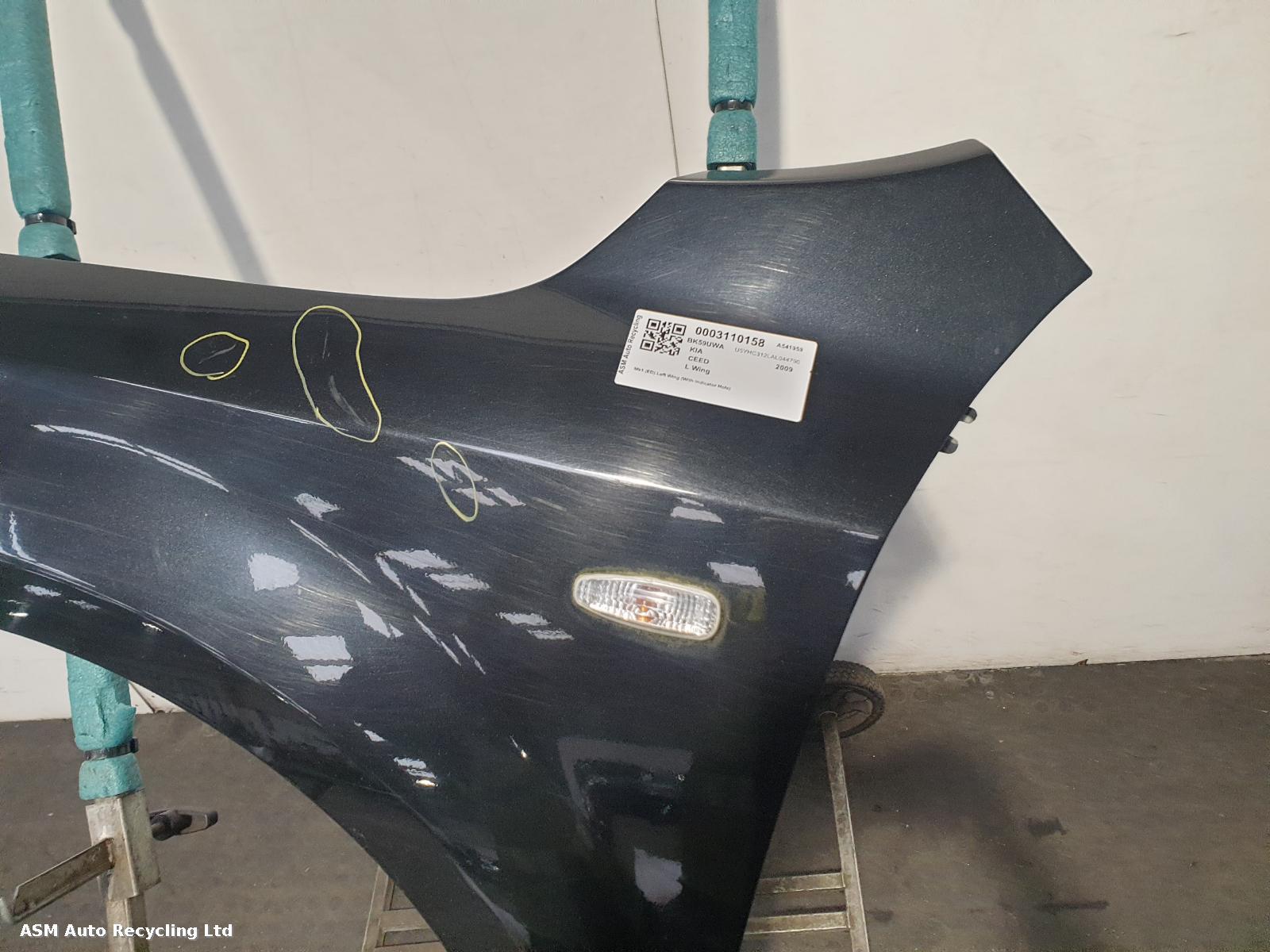 View Auto part L Wing Kia Ceed 2009