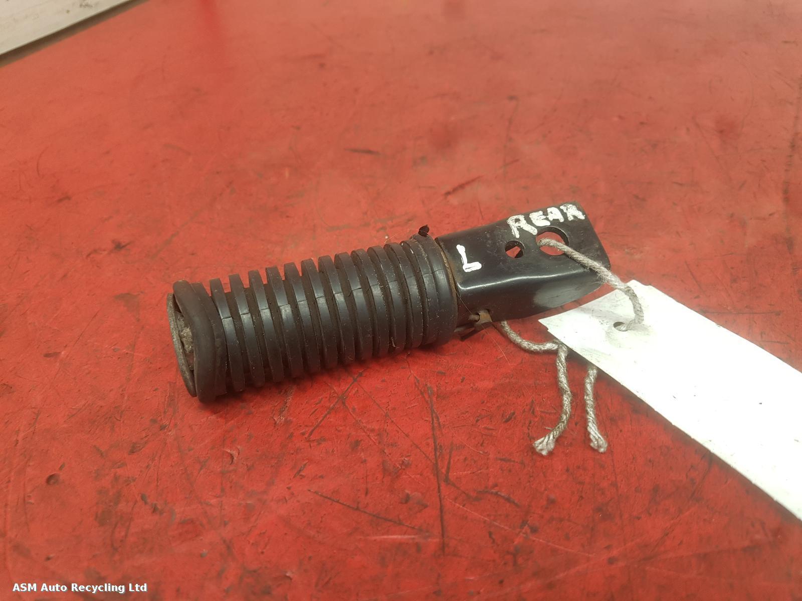View Auto part Left Footrest Suzuki Gs 125 2001